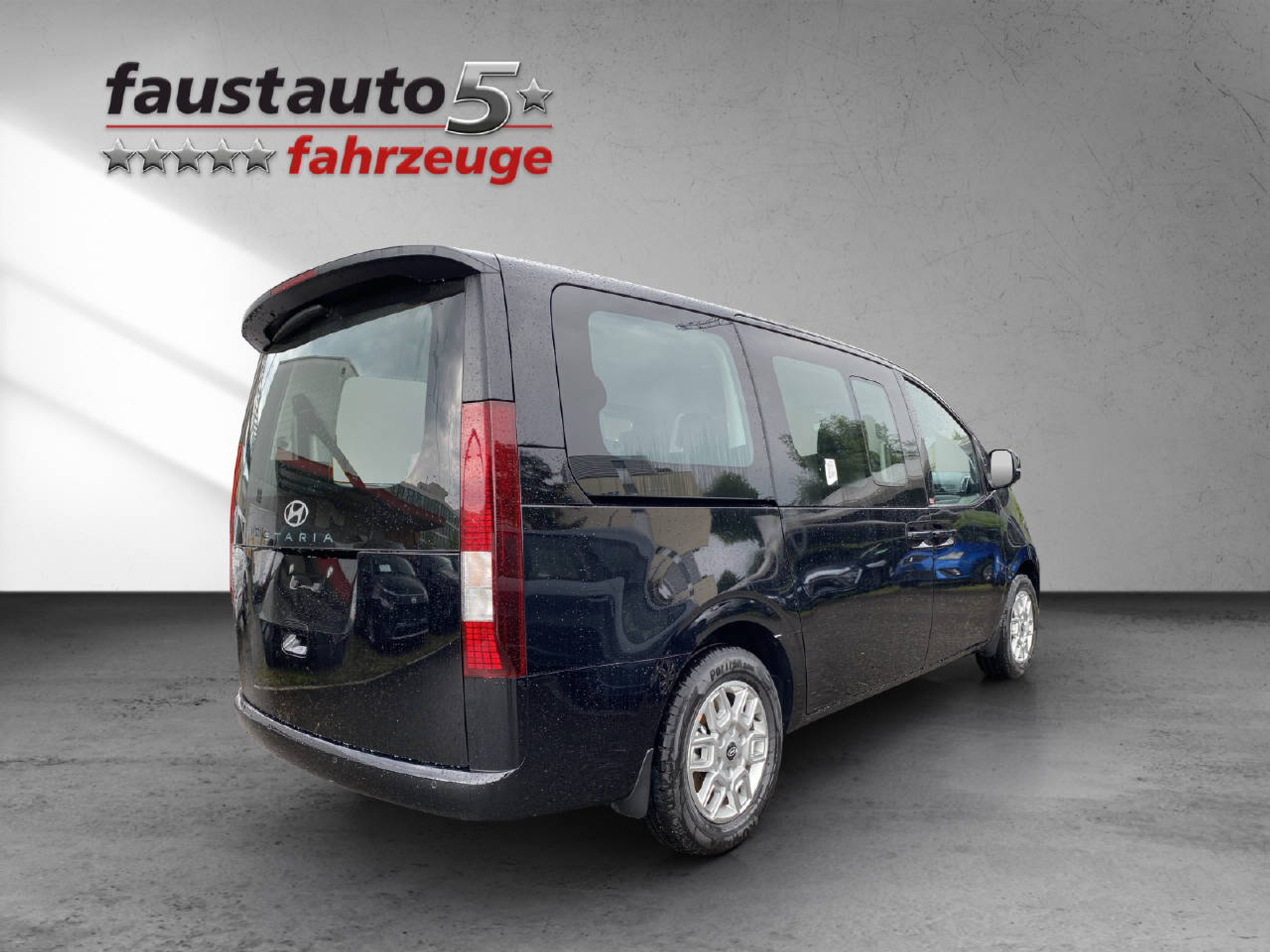 listing desktop thumbnail image 4