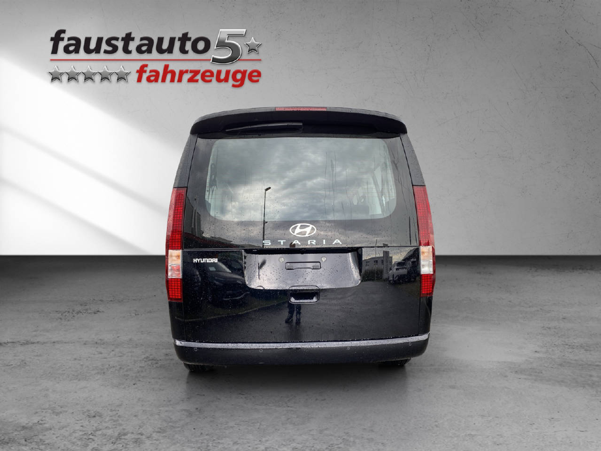 listing desktop thumbnail image 3