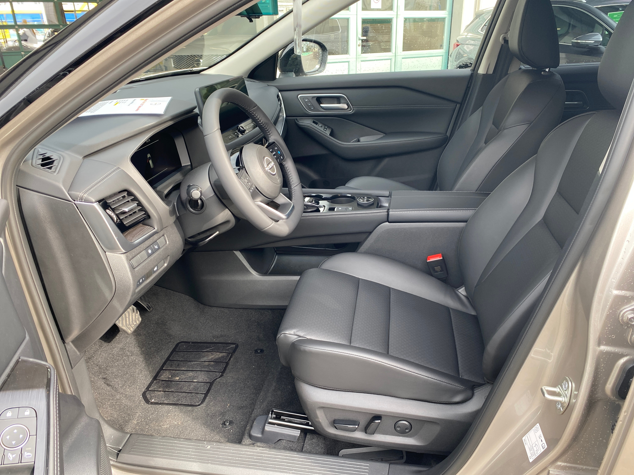 listing desktop thumbnail image 10