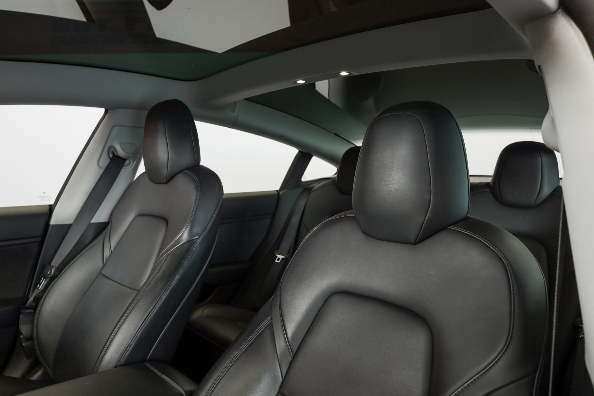 listing desktop thumbnail image 16