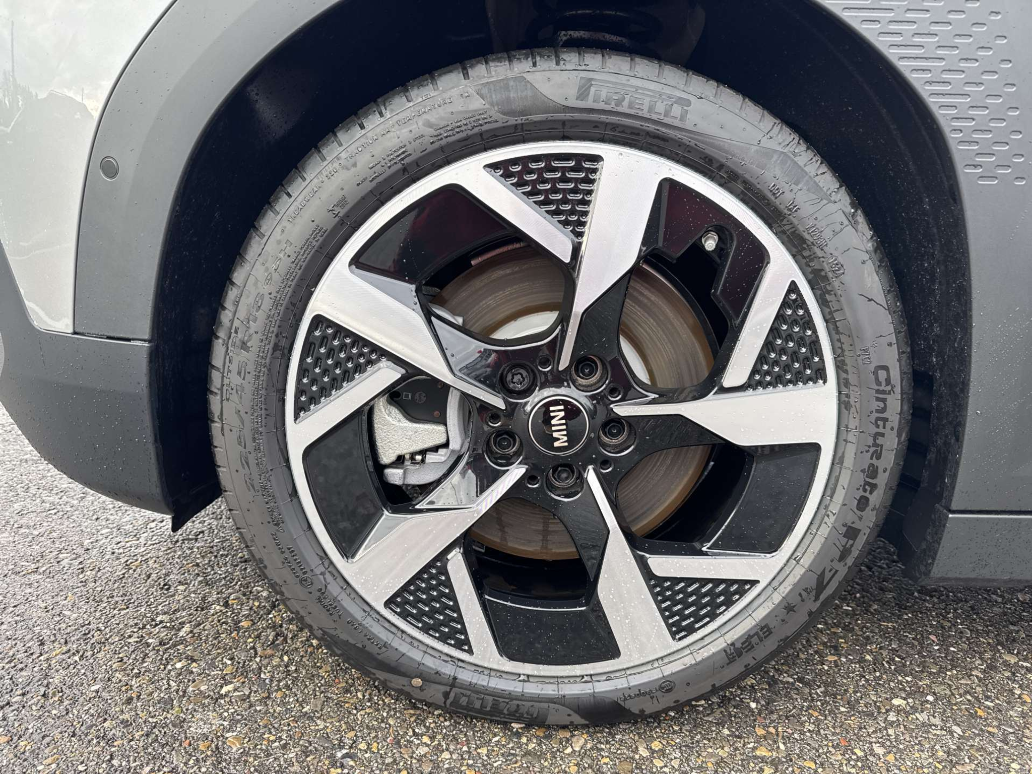 listing desktop thumbnail image 7