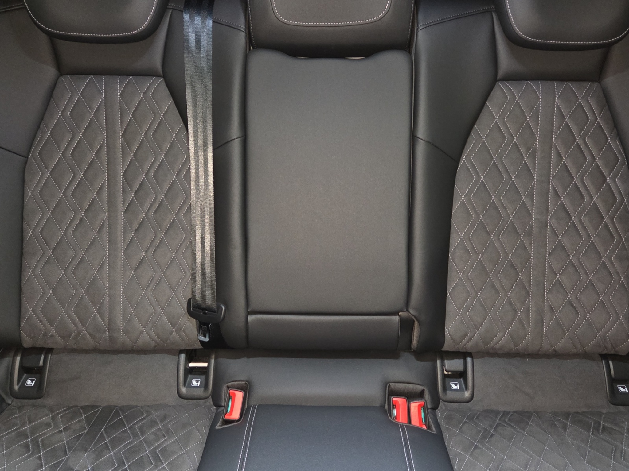 listing desktop thumbnail image 8