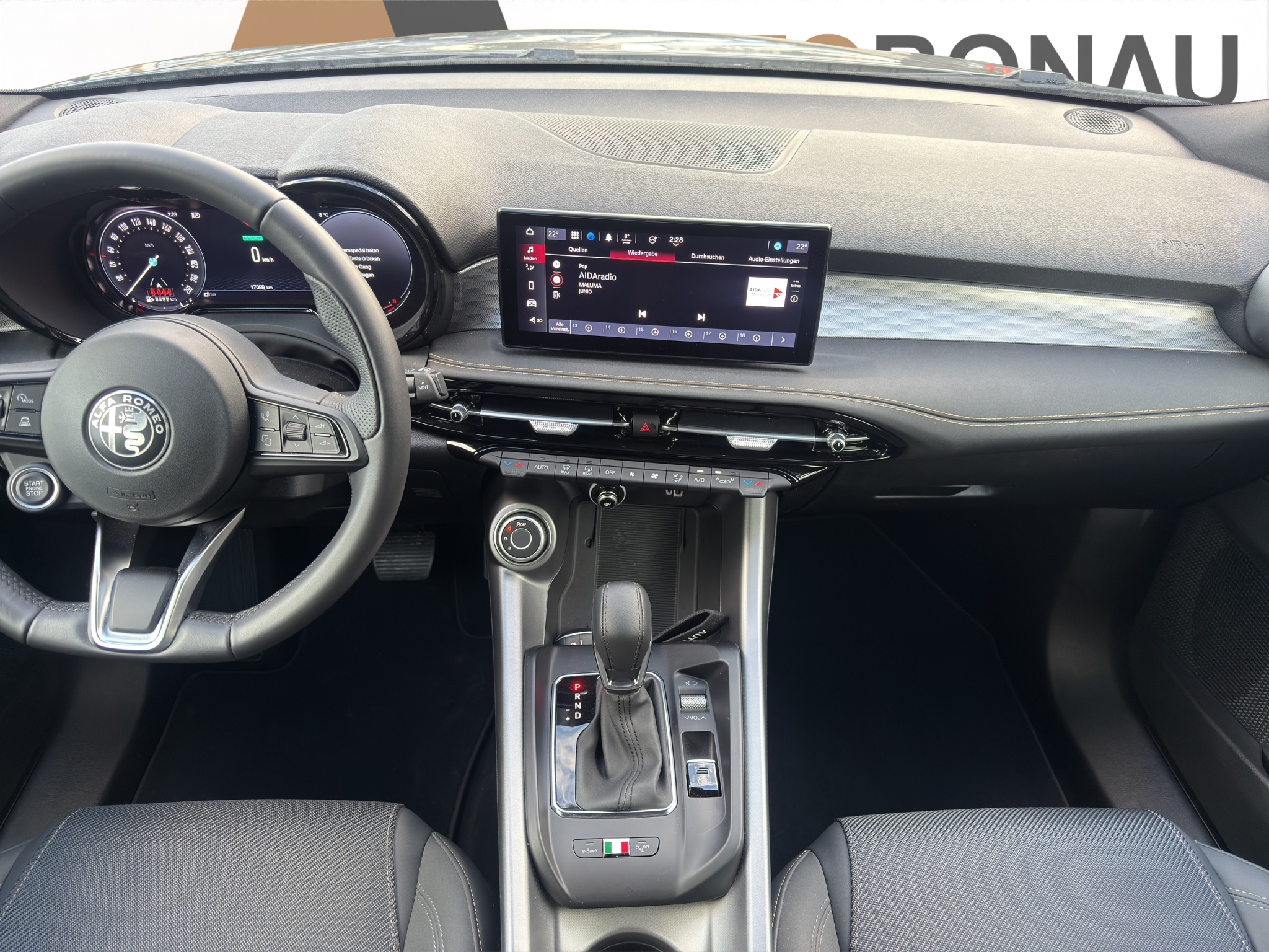 listing desktop thumbnail image 15