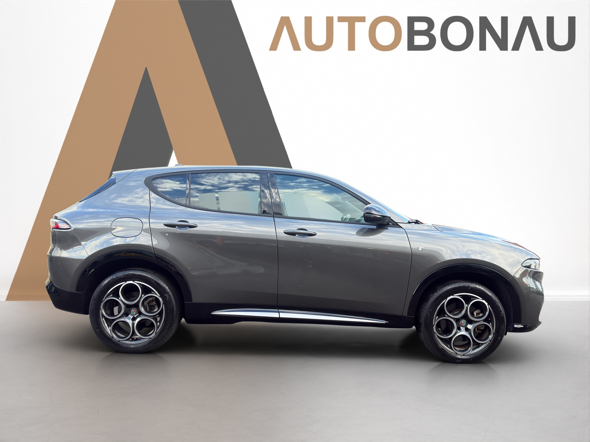 listing desktop thumbnail image 5