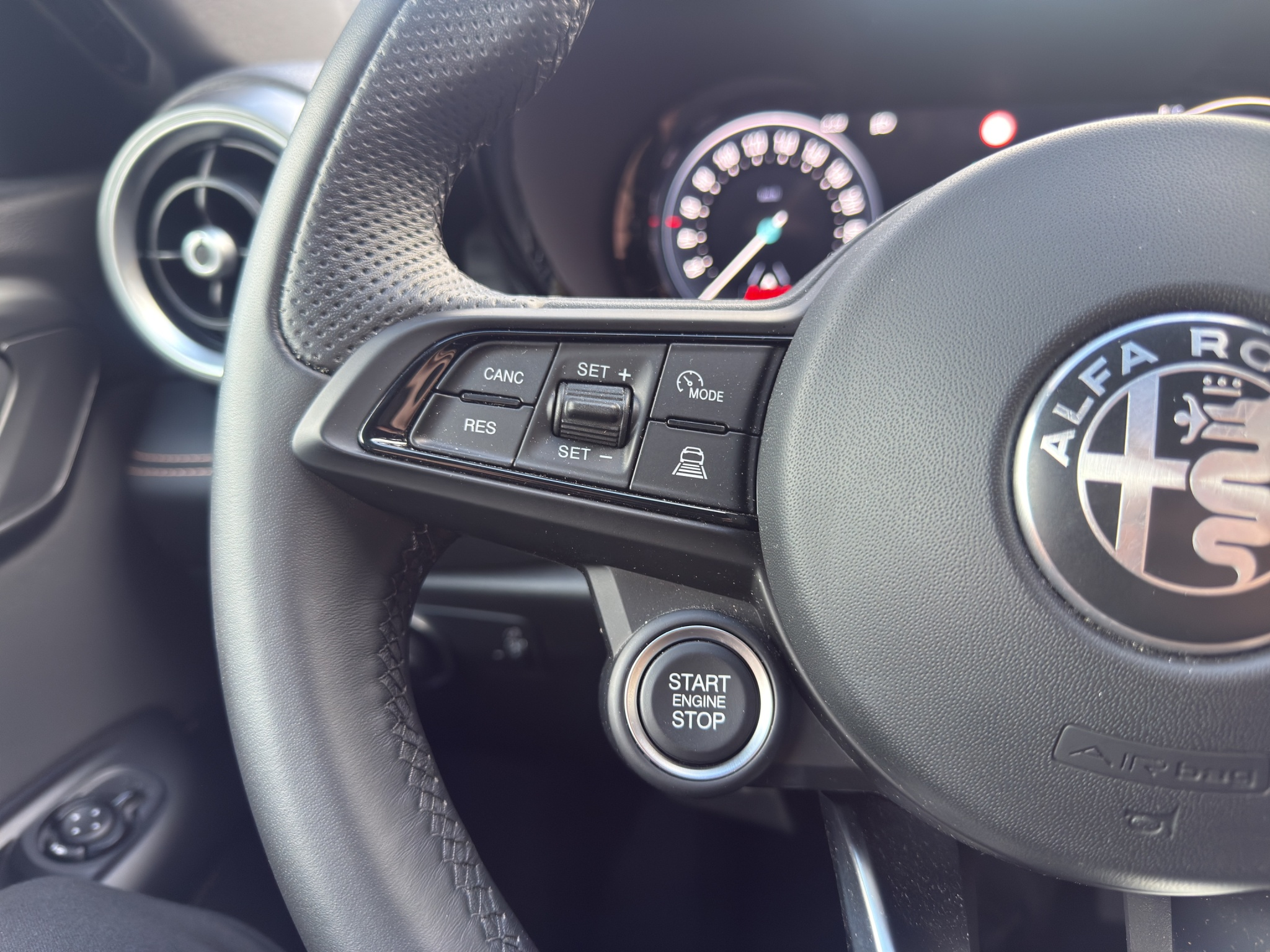 listing desktop thumbnail image 24