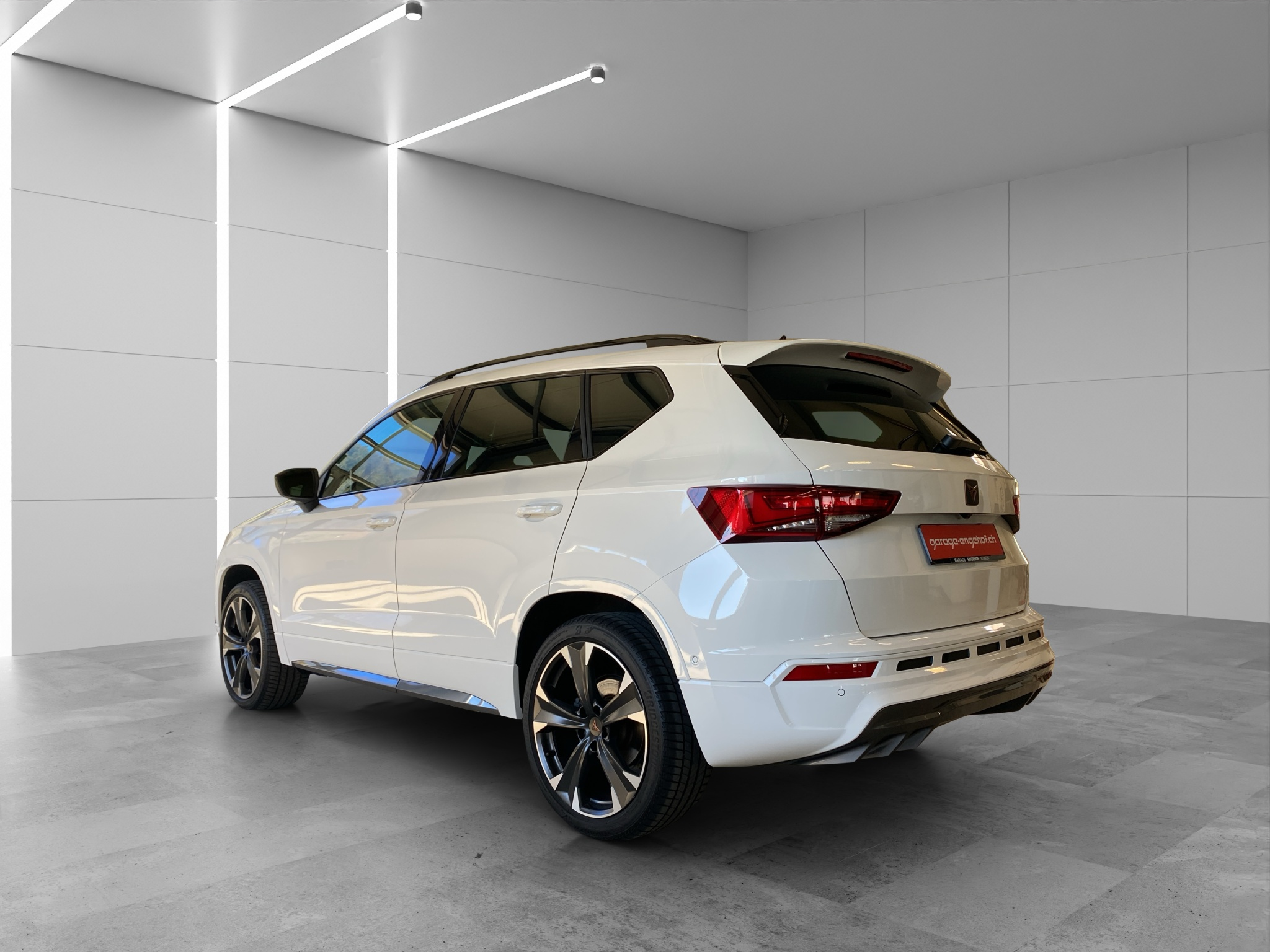 listing desktop thumbnail image 4