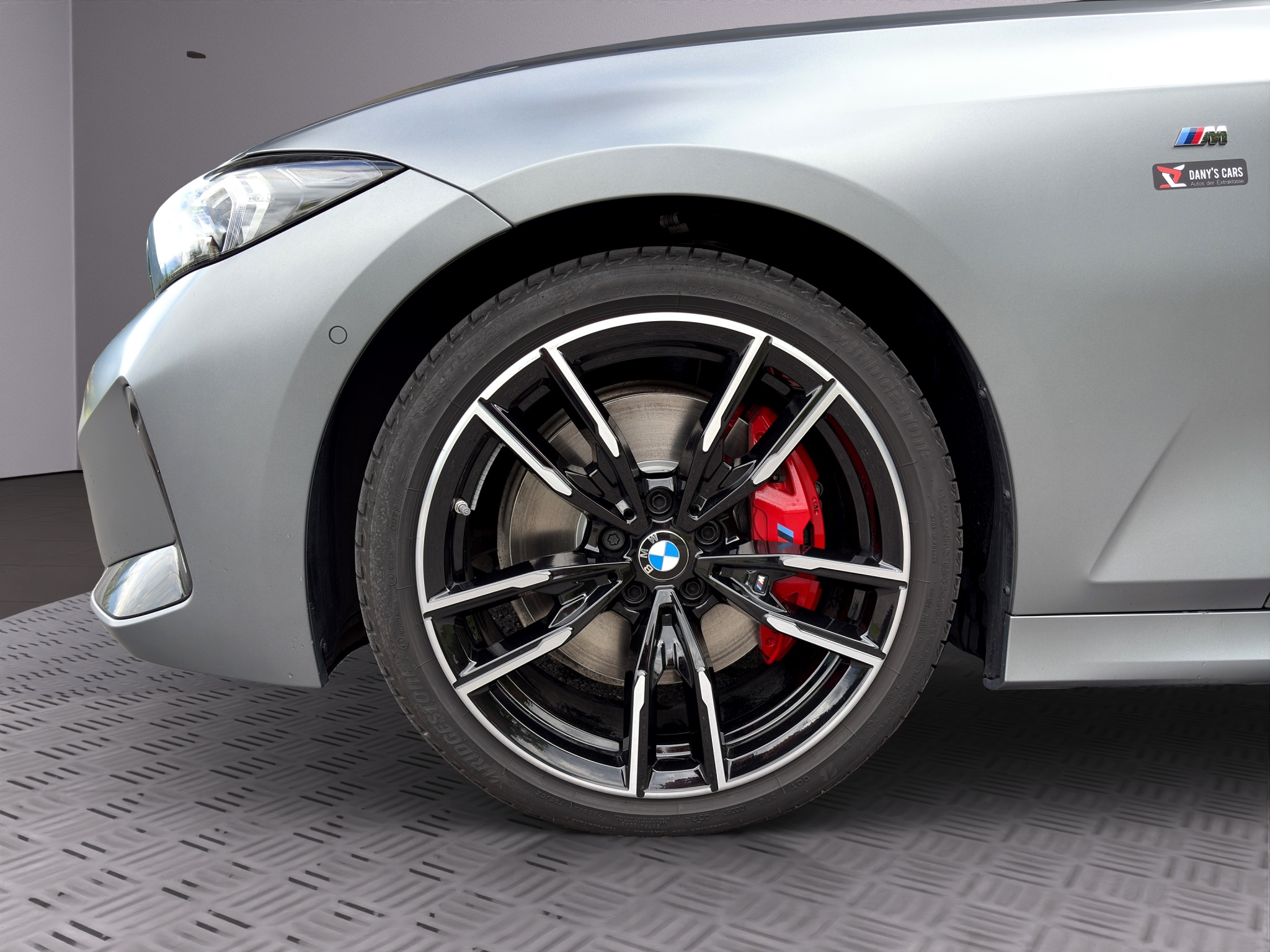 listing desktop thumbnail image 6