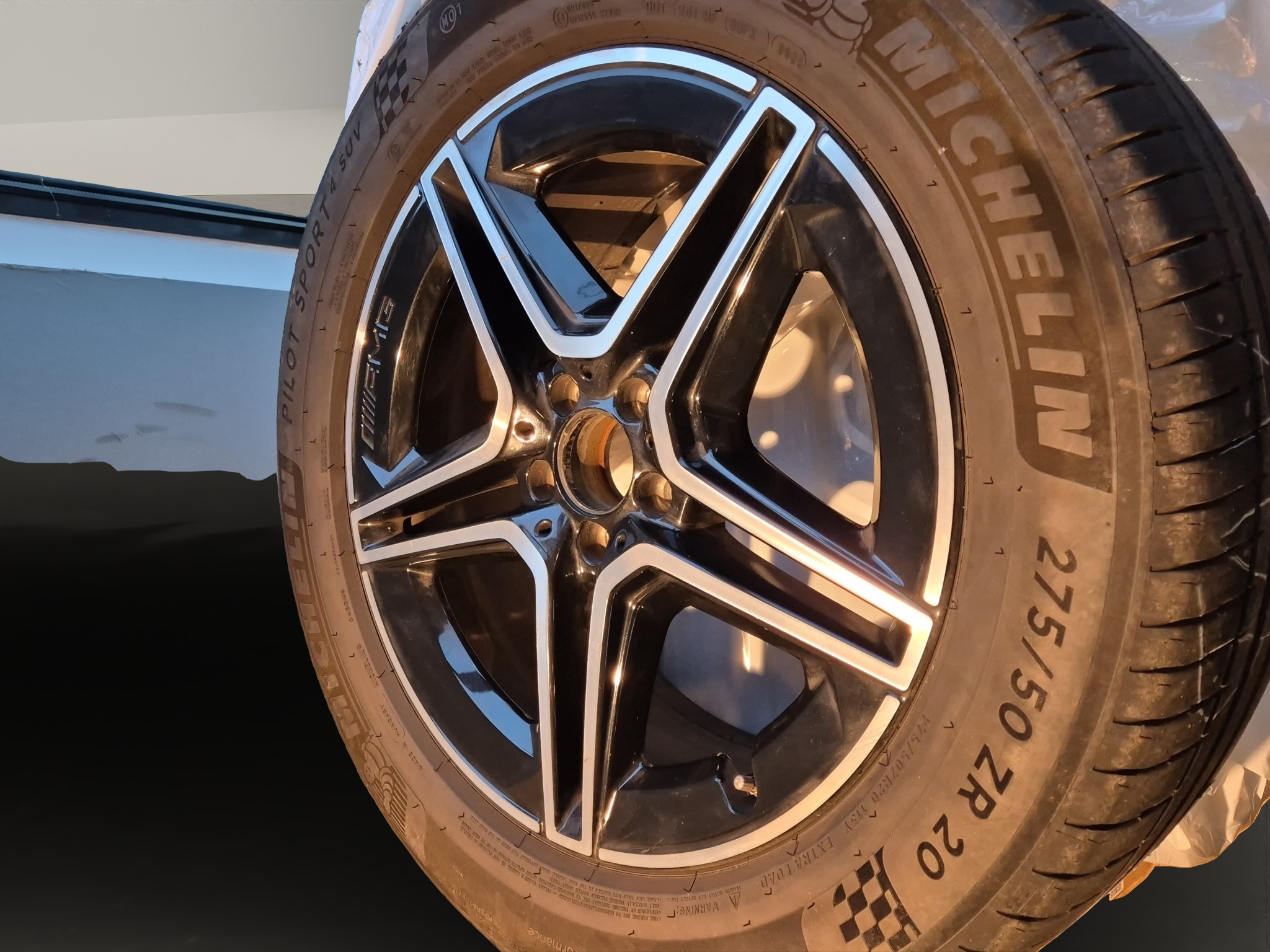 listing desktop thumbnail image 18