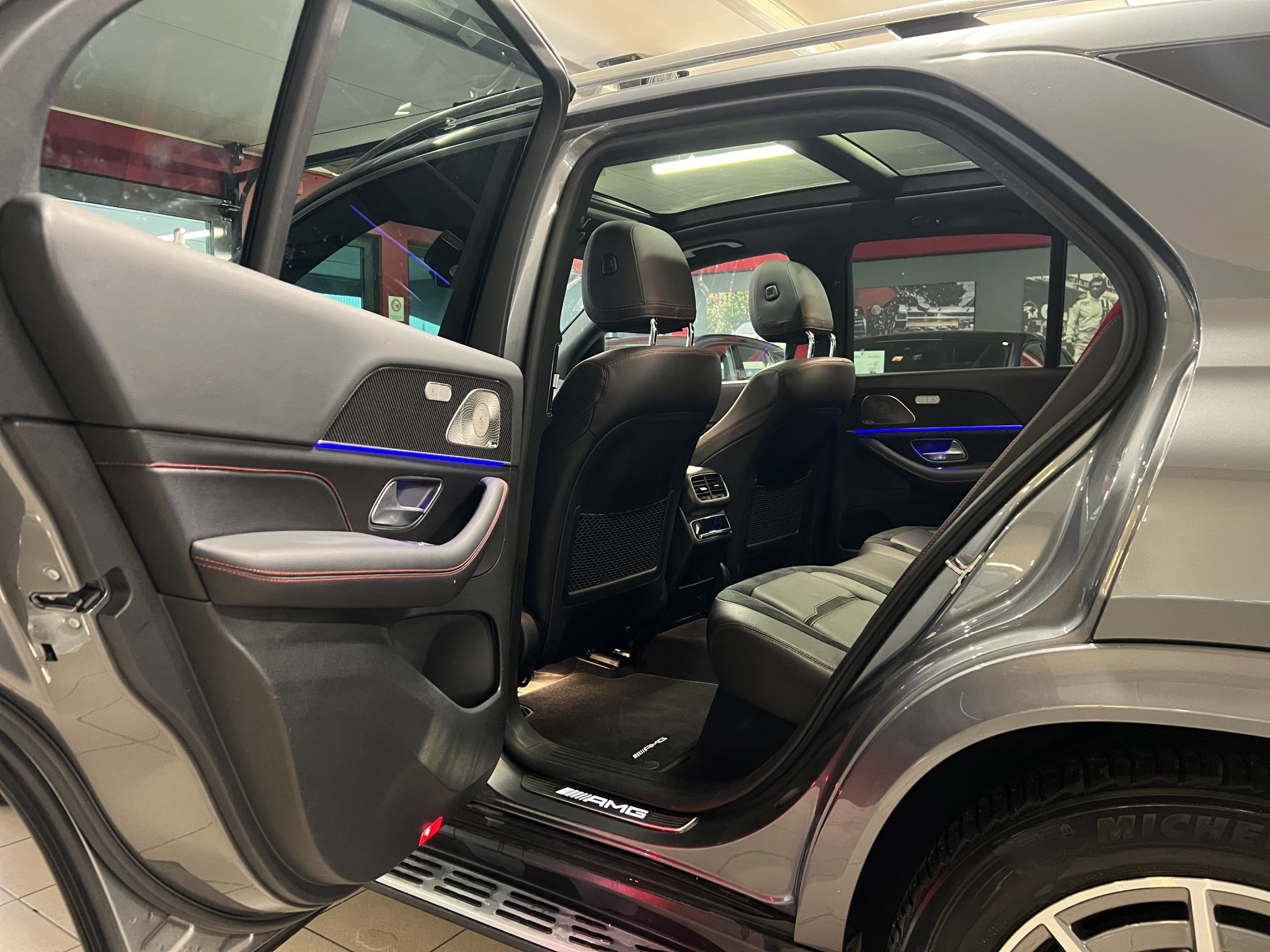 listing desktop thumbnail image 13