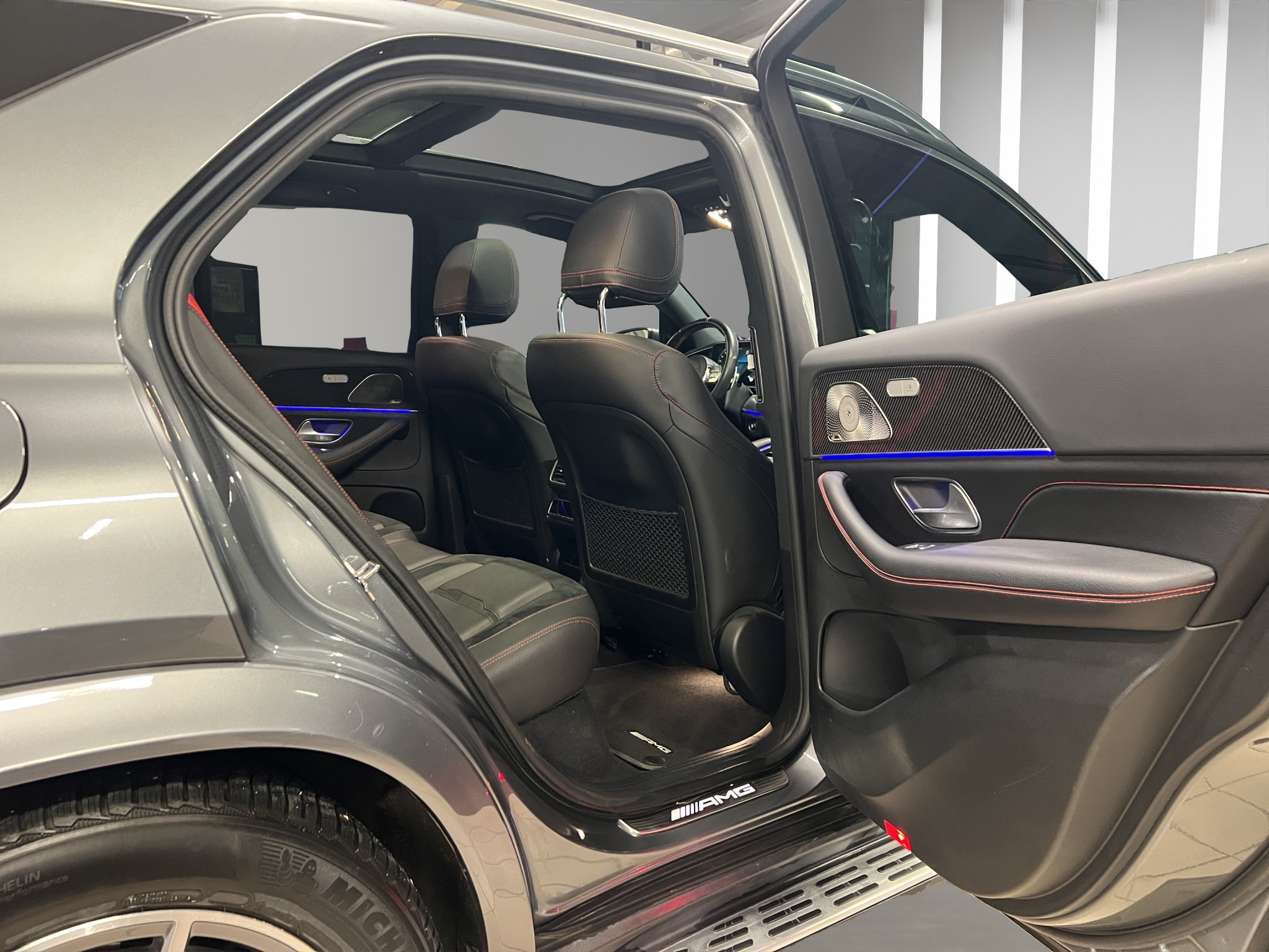 listing desktop thumbnail image 14