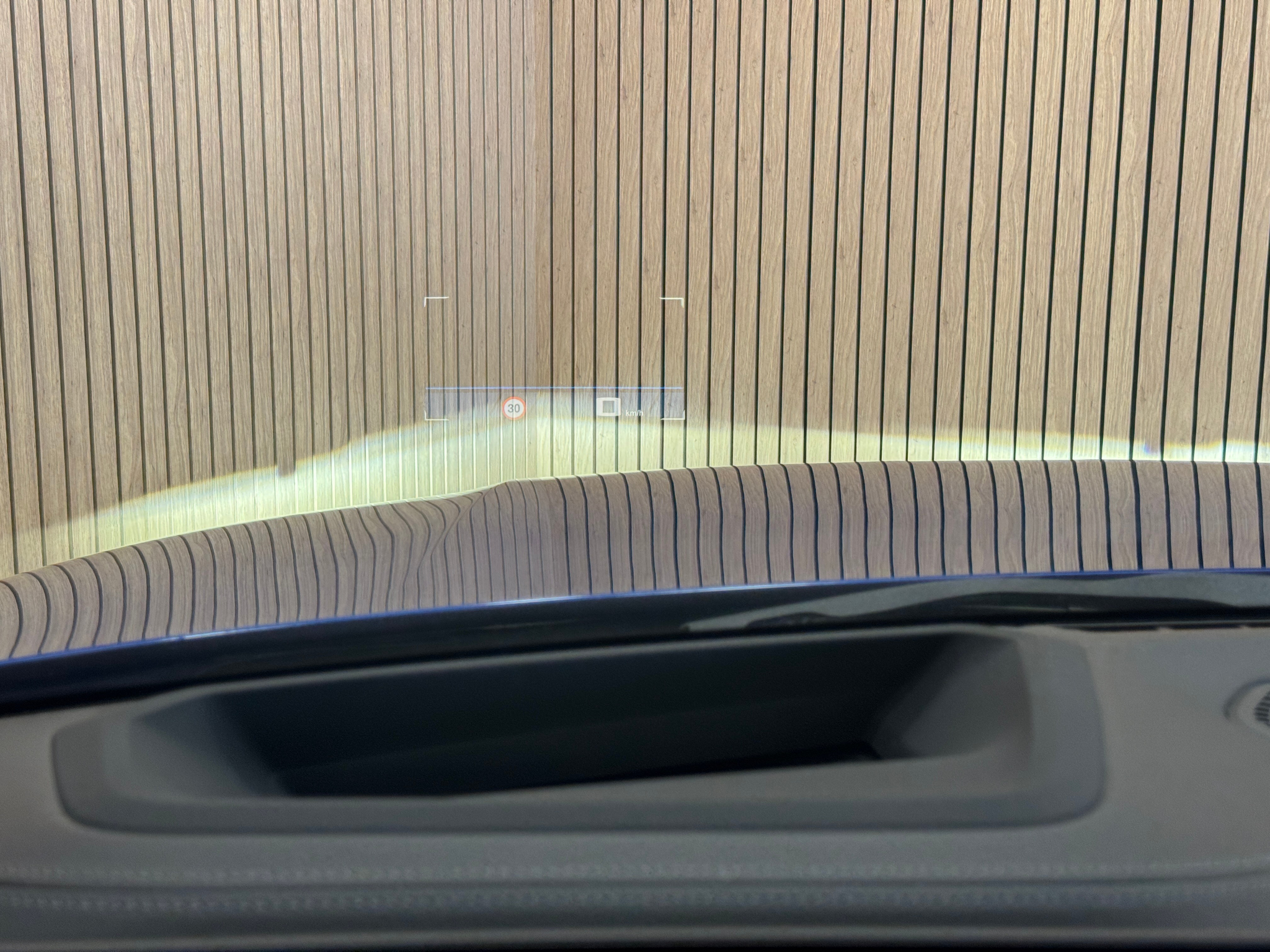 listing desktop thumbnail image 19