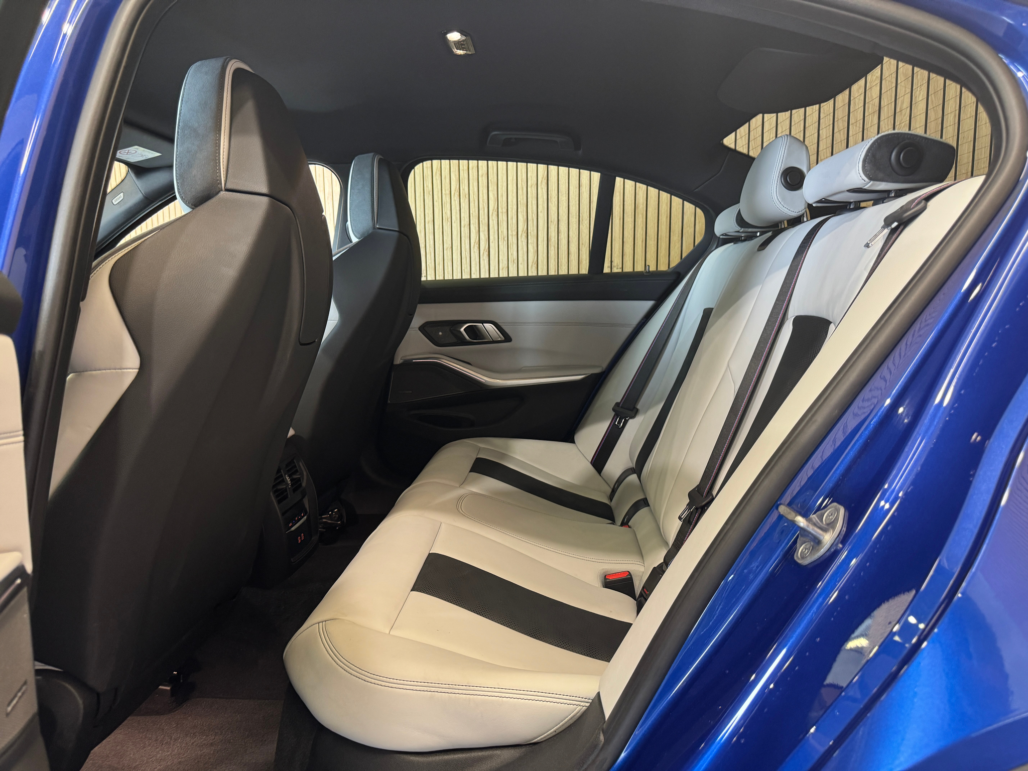 listing desktop thumbnail image 21