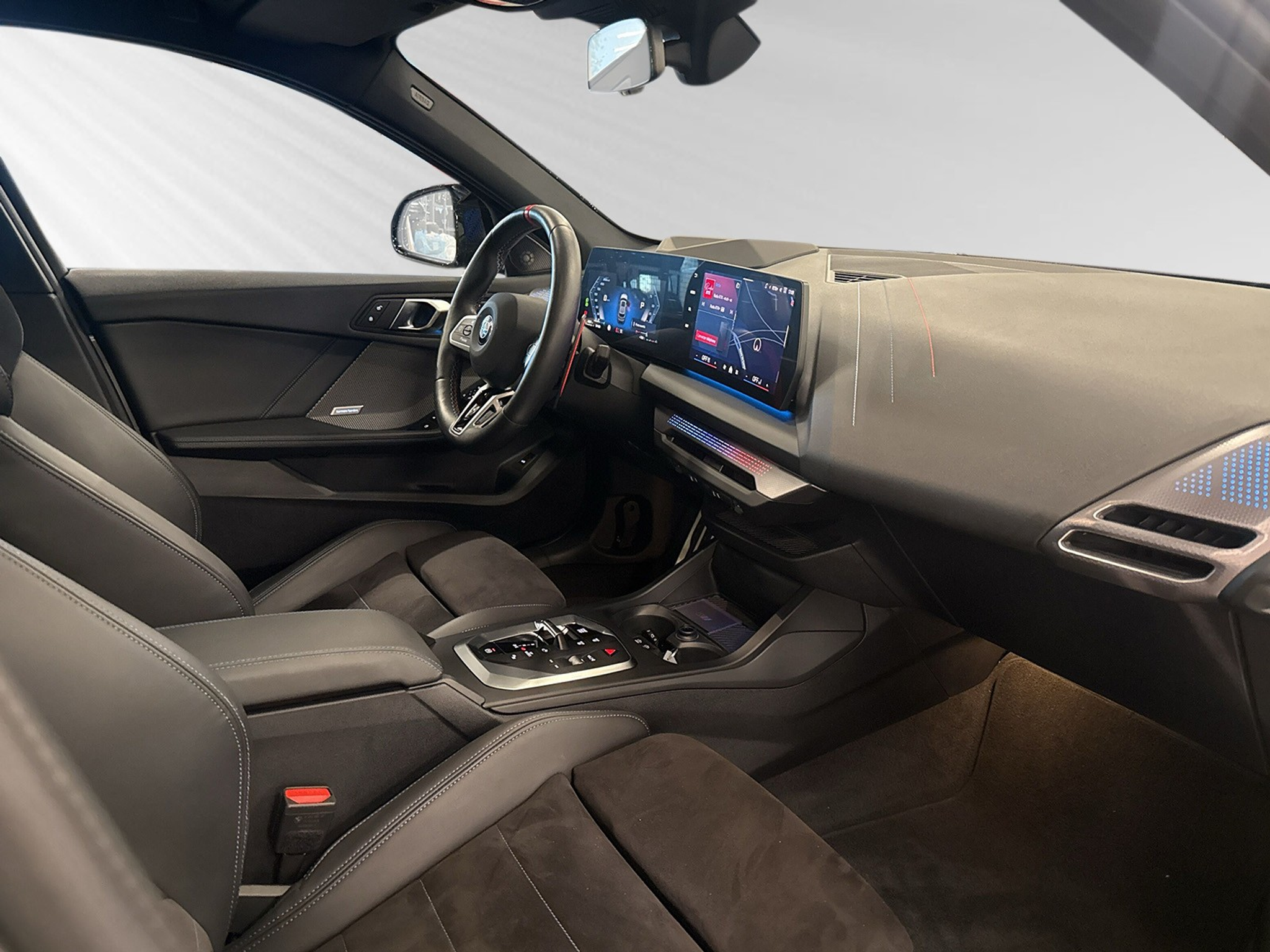 listing desktop thumbnail image 4