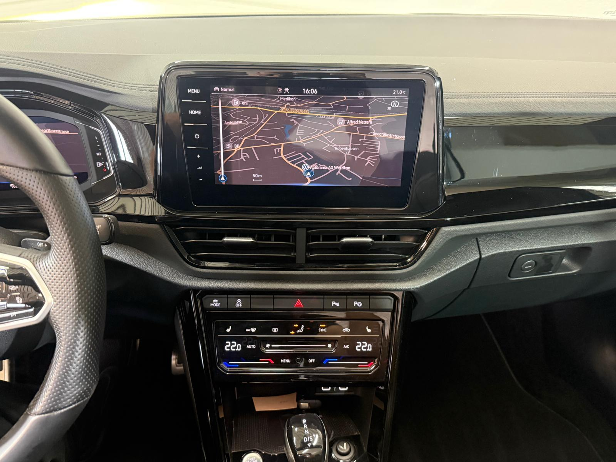 listing desktop thumbnail image 16