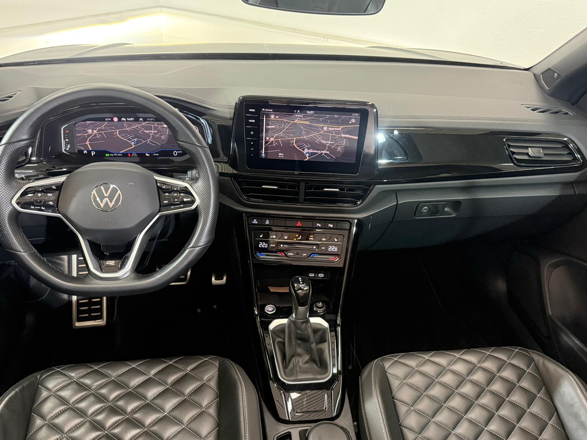 listing desktop thumbnail image 11