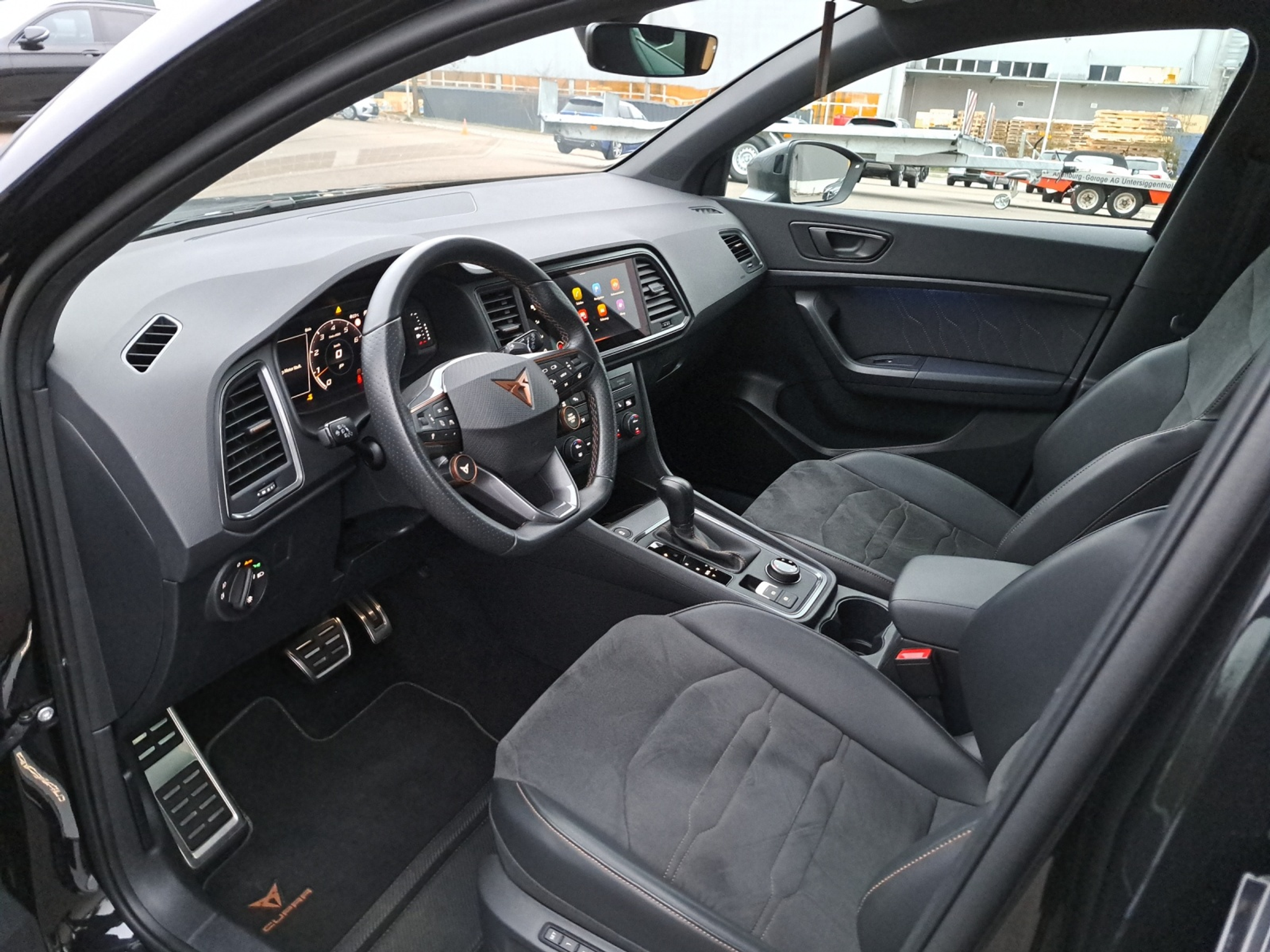 listing desktop thumbnail image 17