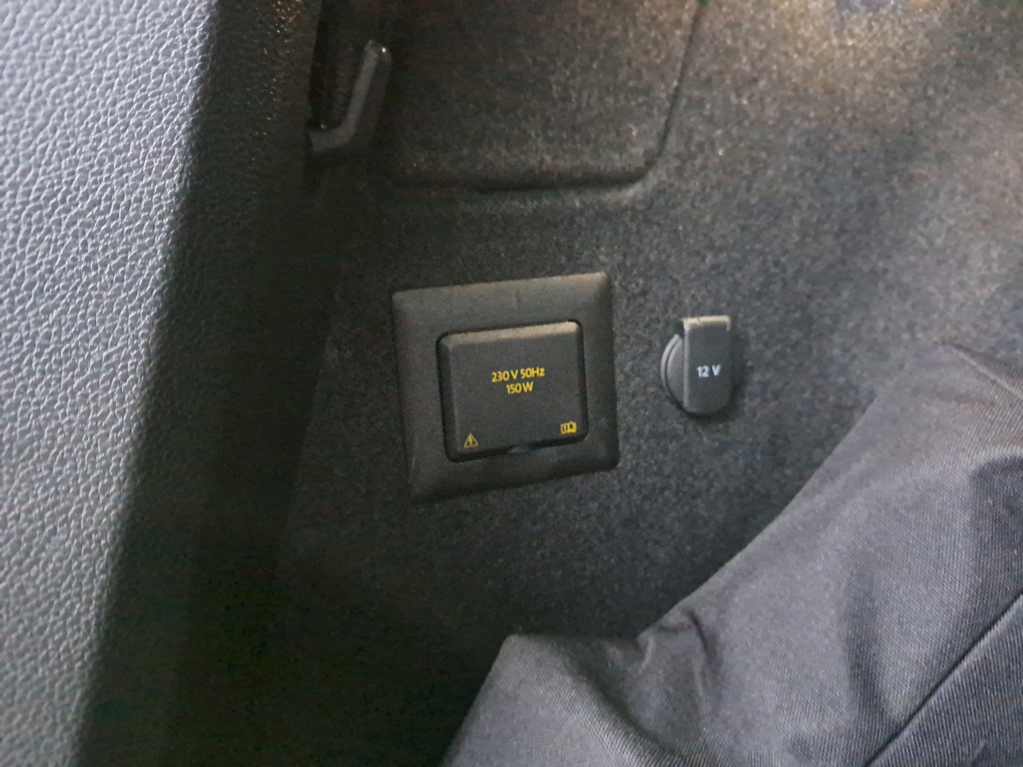 listing desktop thumbnail image 17