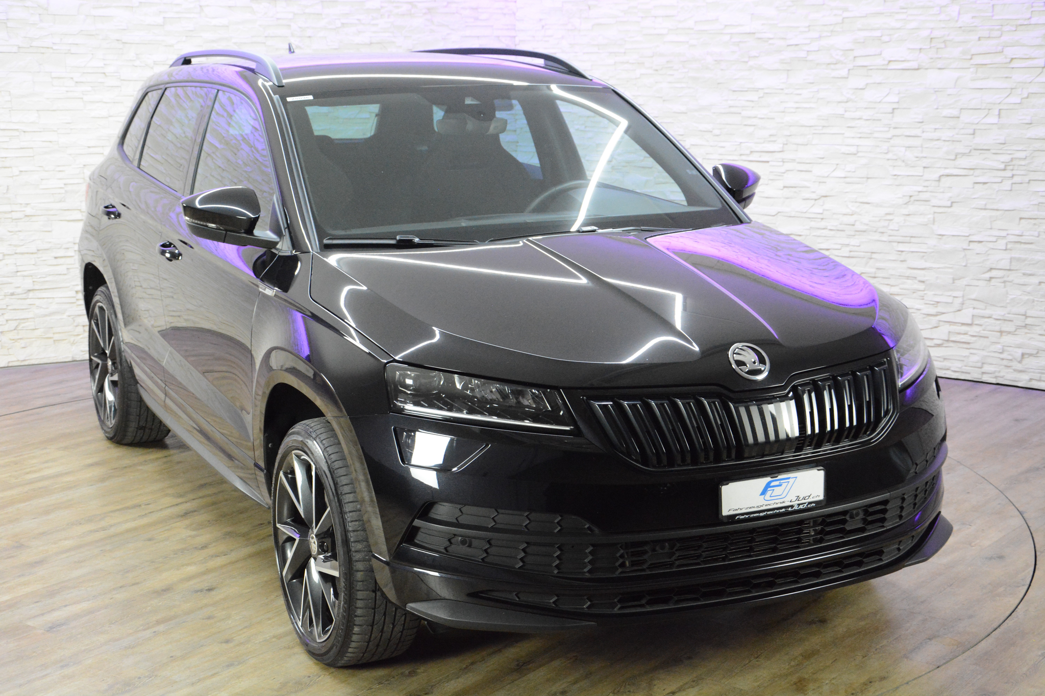 listing desktop thumbnail image 7