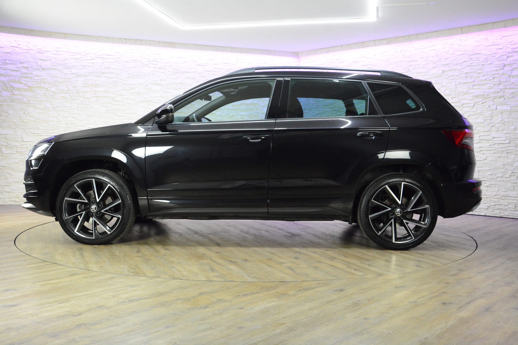 listing desktop thumbnail image 2