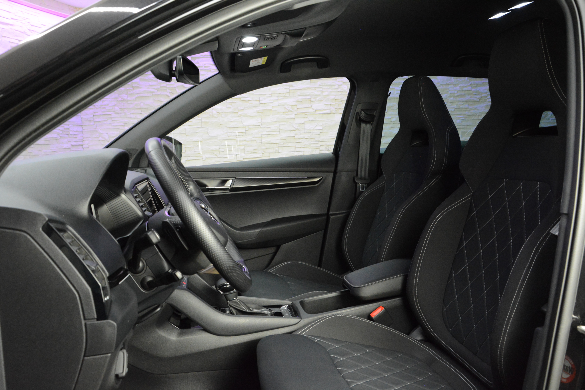 listing desktop thumbnail image 8