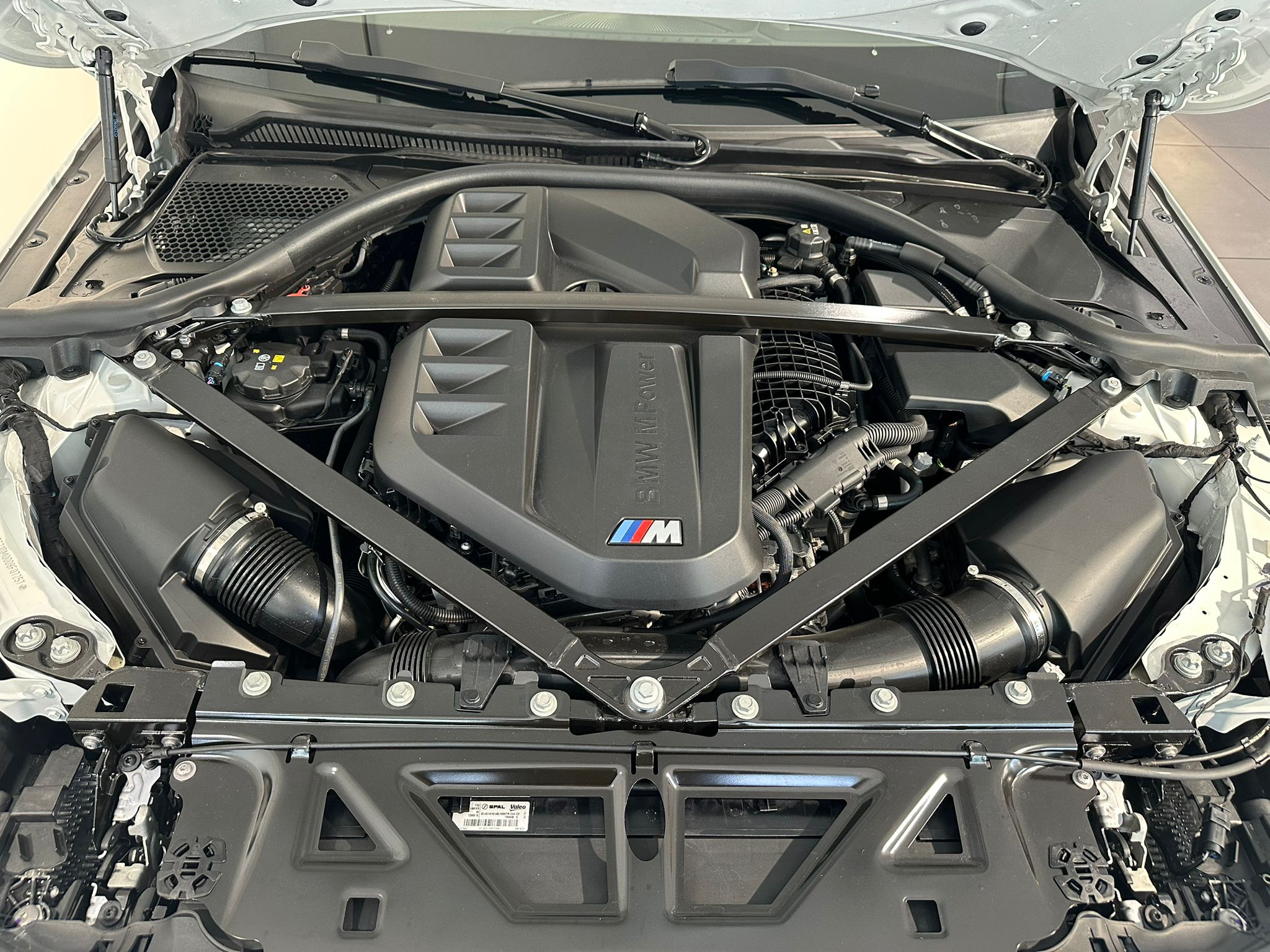 listing desktop thumbnail image 15