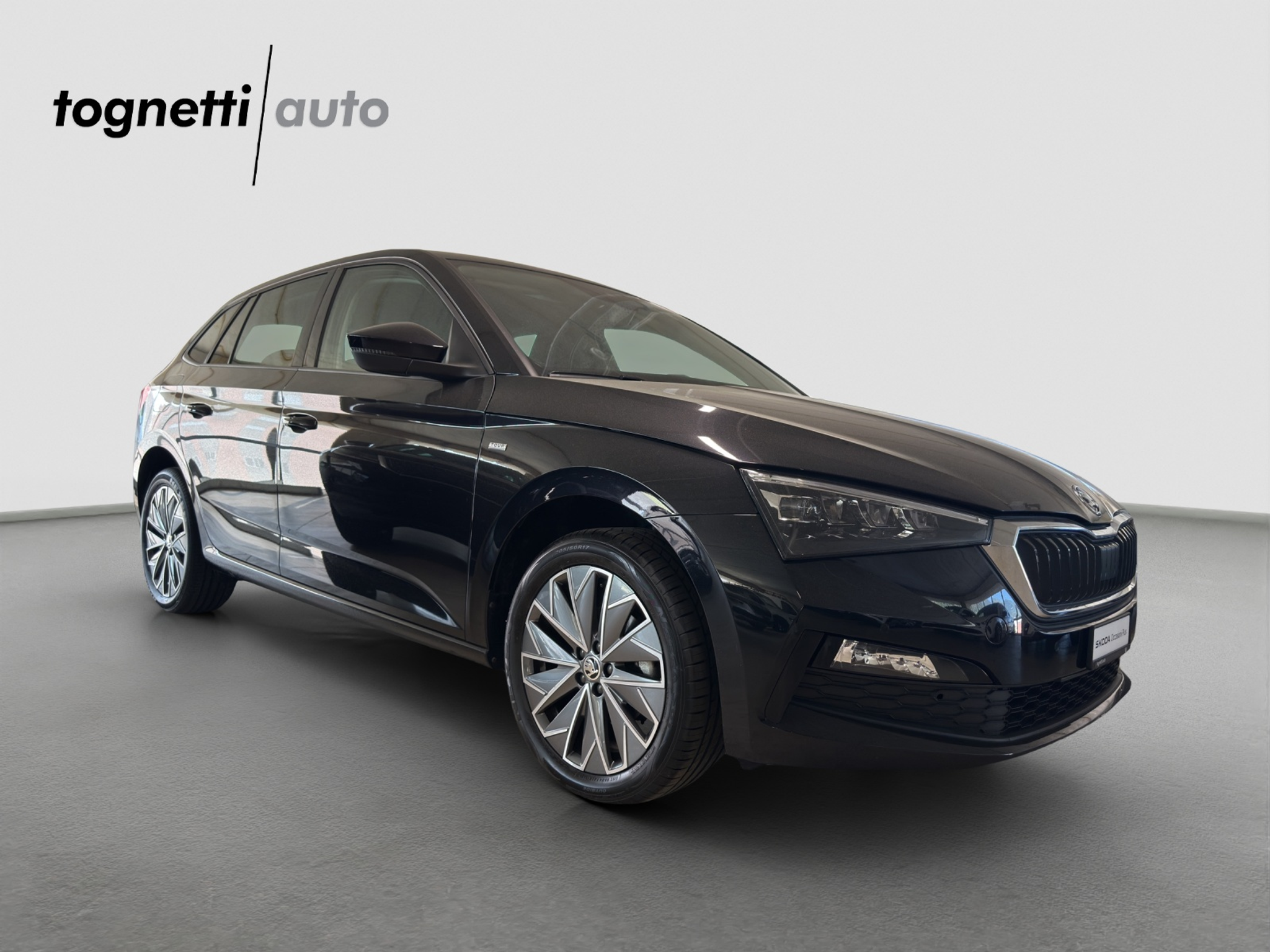 listing desktop thumbnail image 1