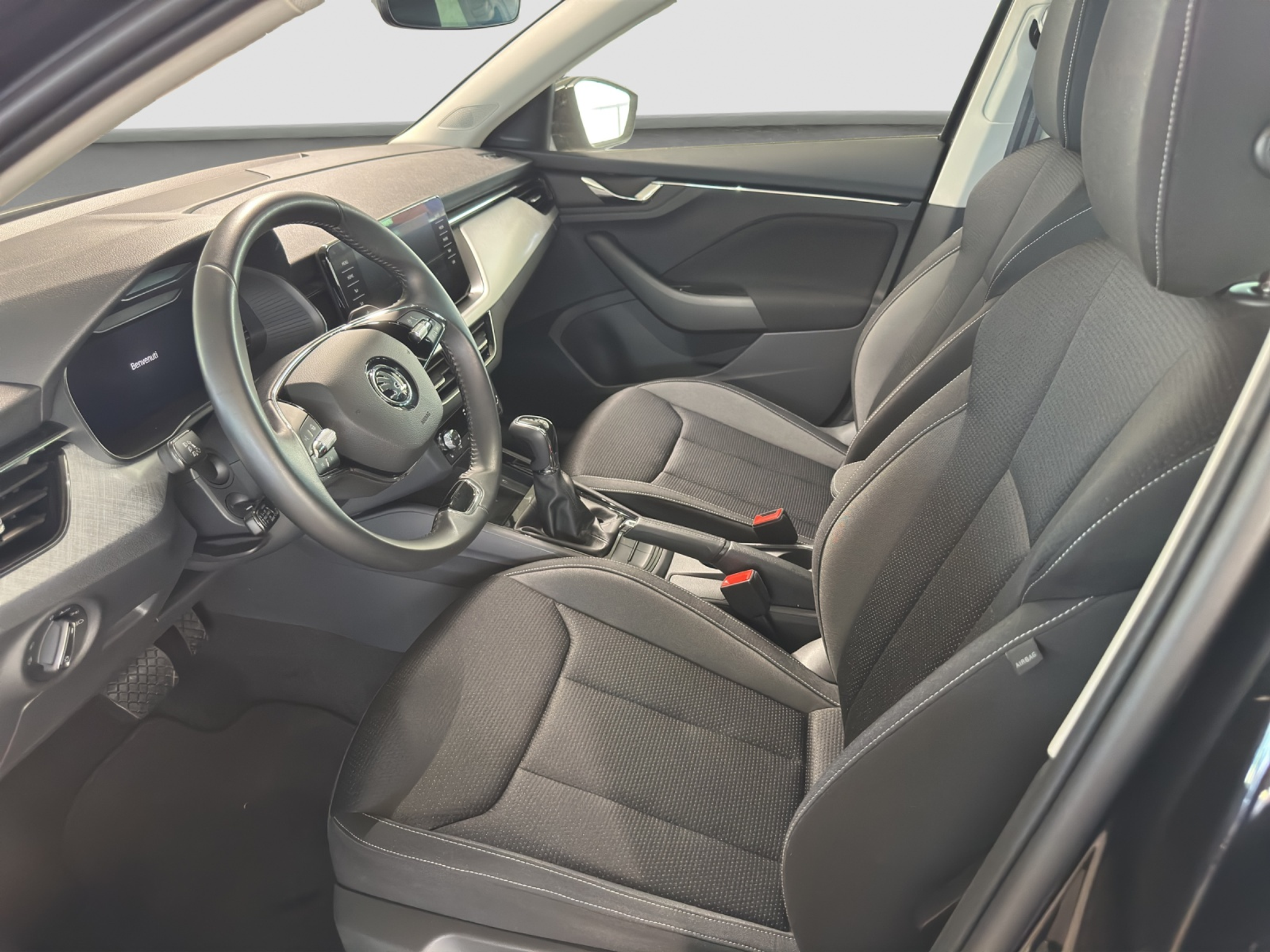 listing desktop thumbnail image 7