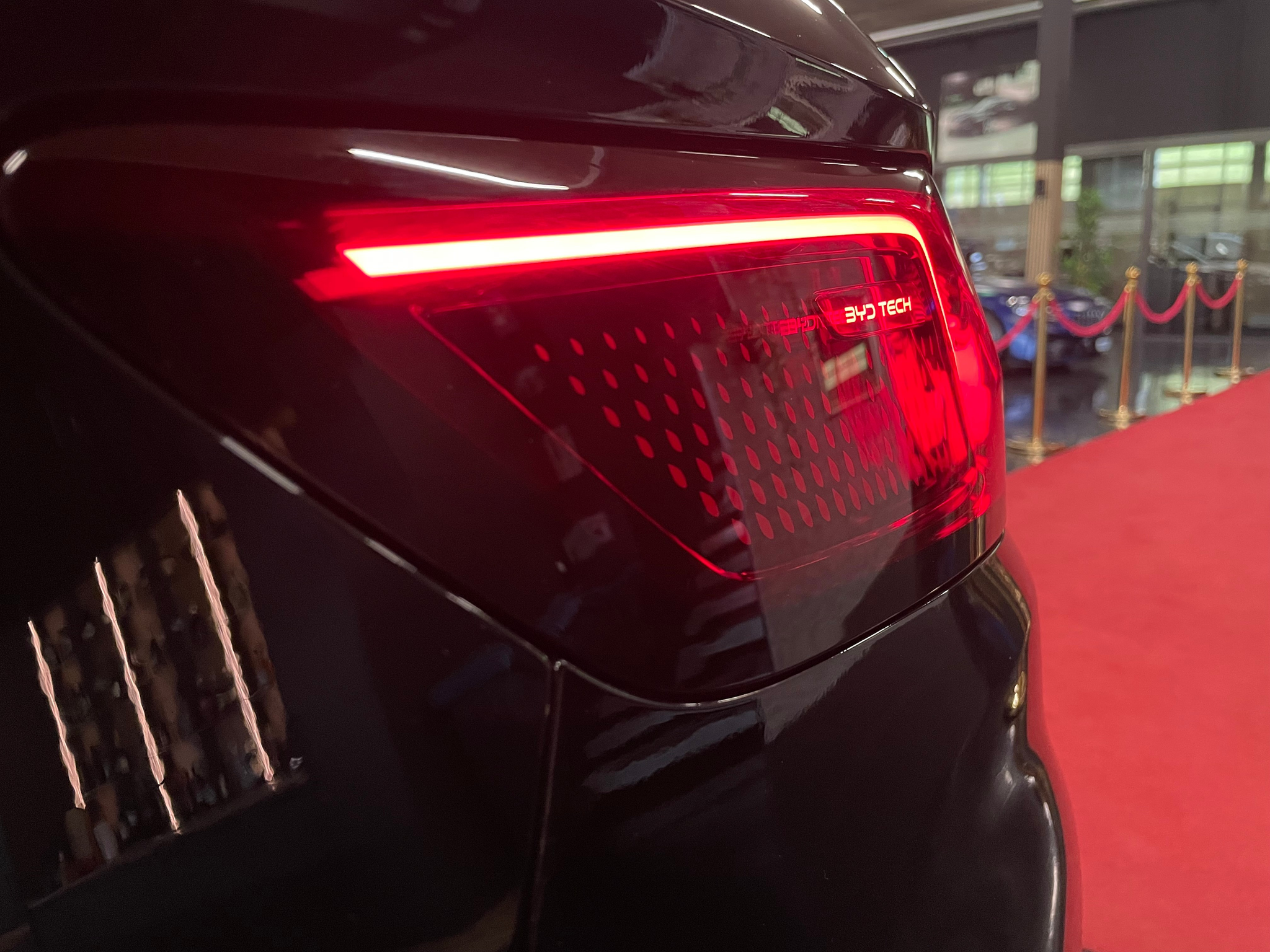 listing desktop thumbnail image 30