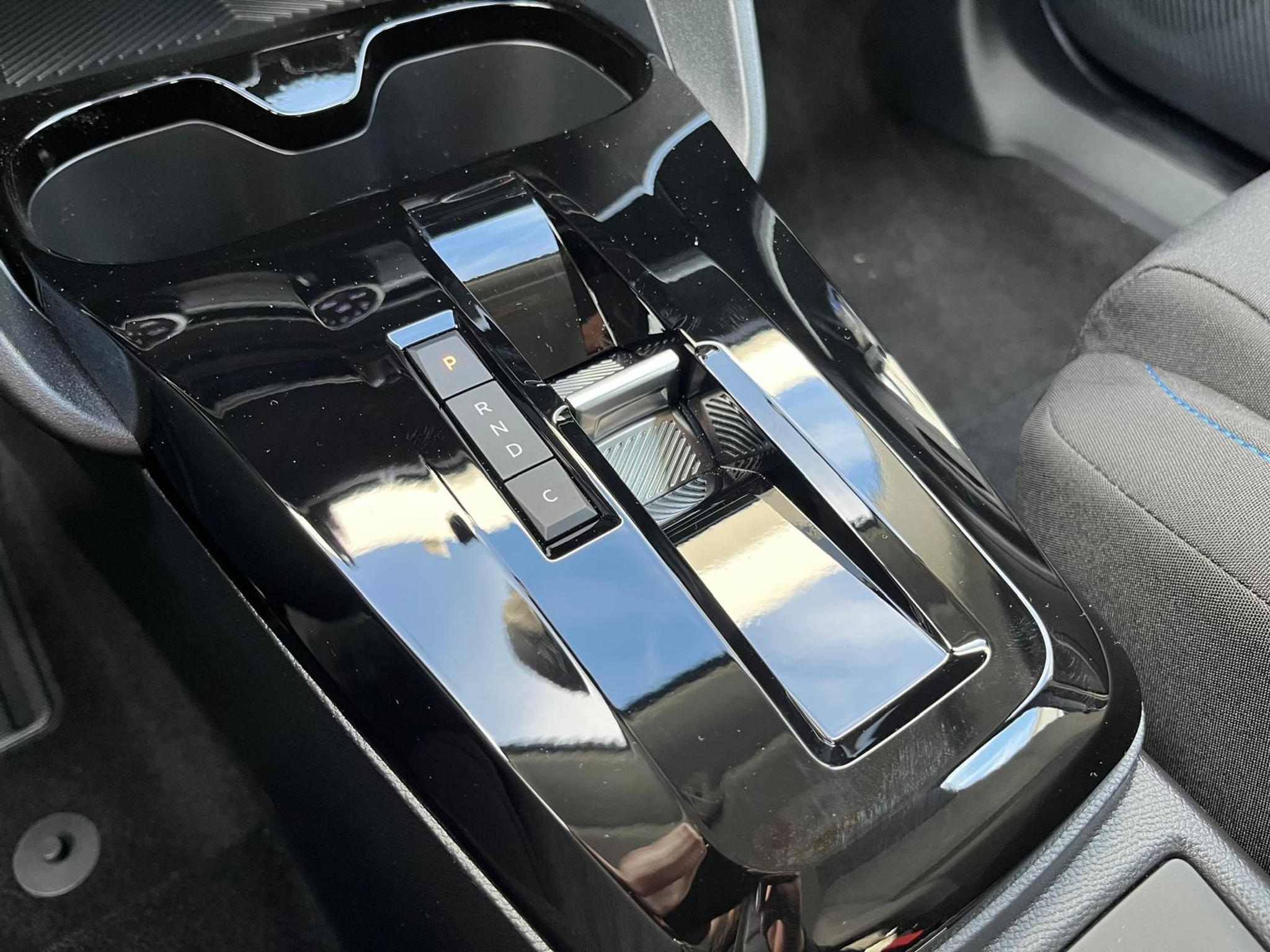 listing desktop thumbnail image 13