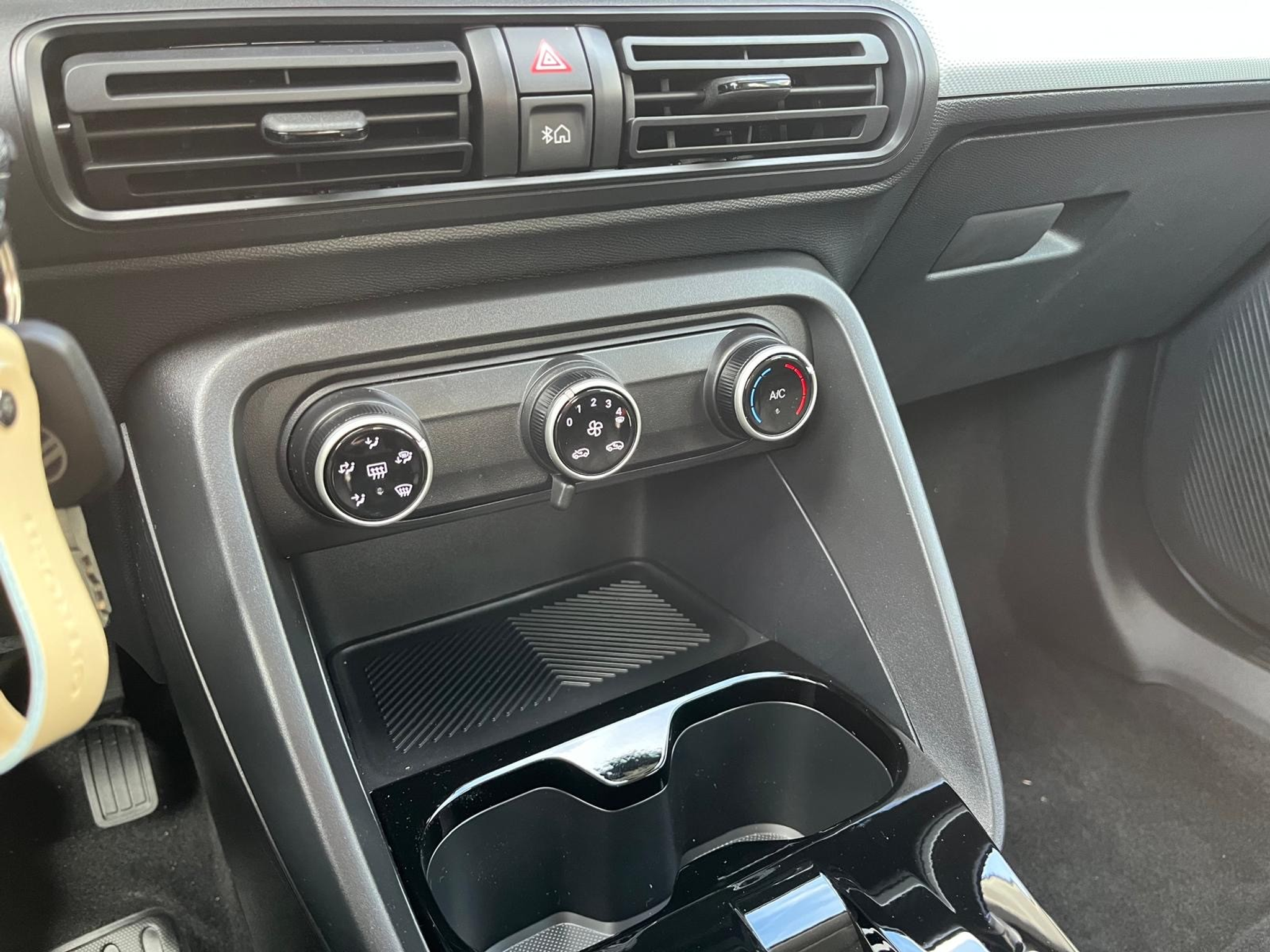 listing desktop thumbnail image 12