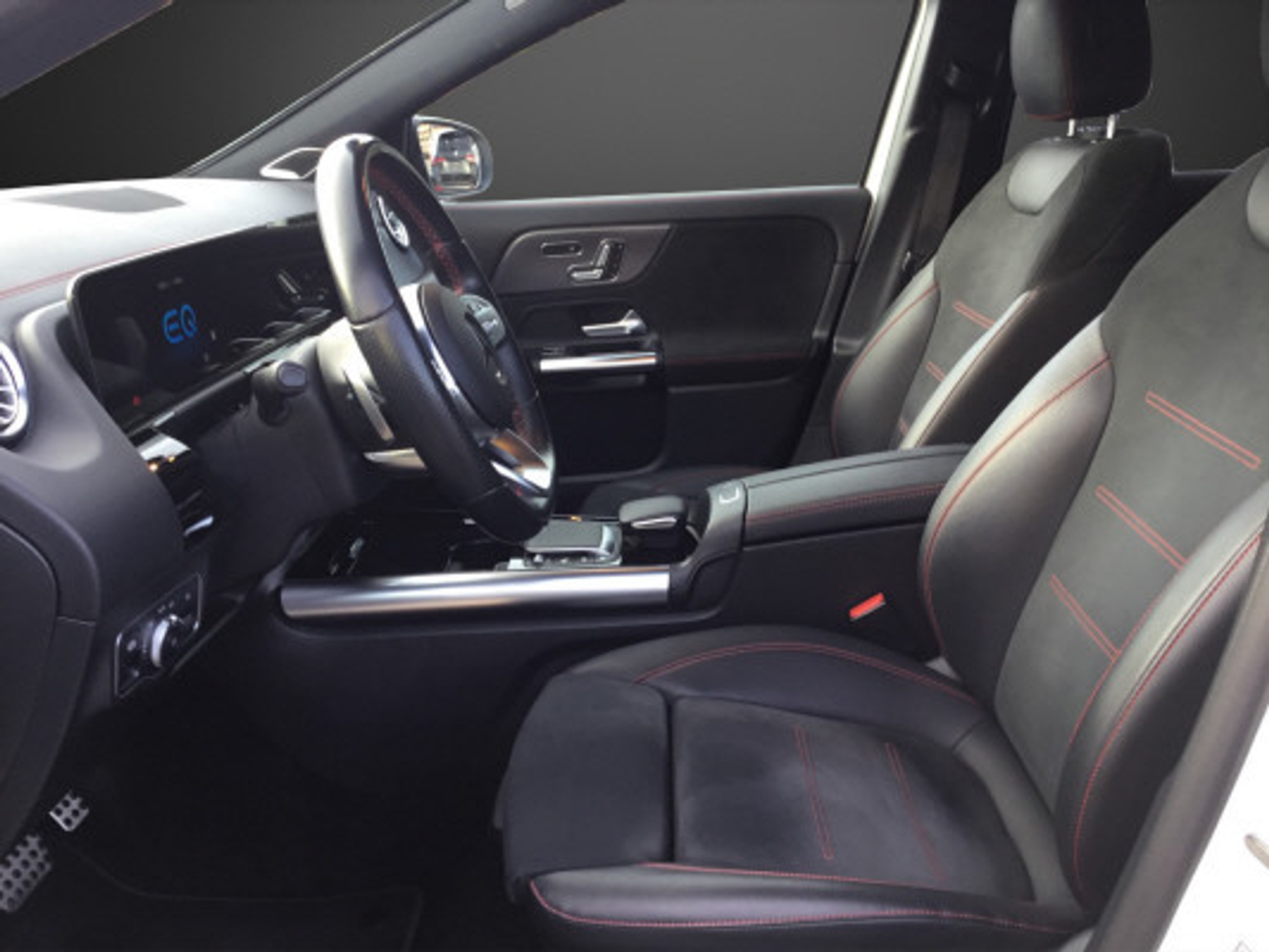 listing desktop thumbnail image 6