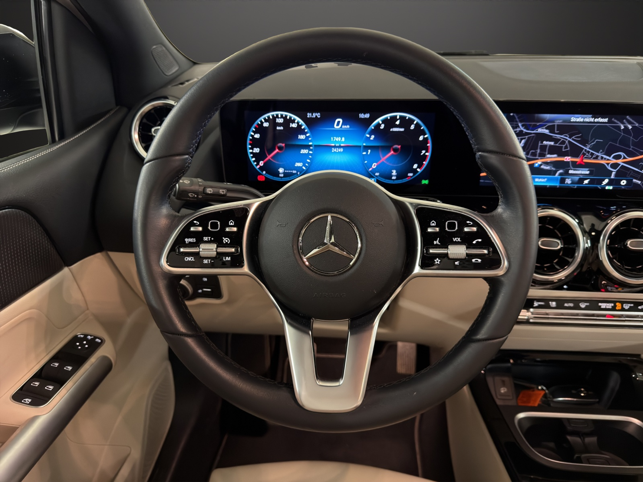 listing desktop thumbnail image 10