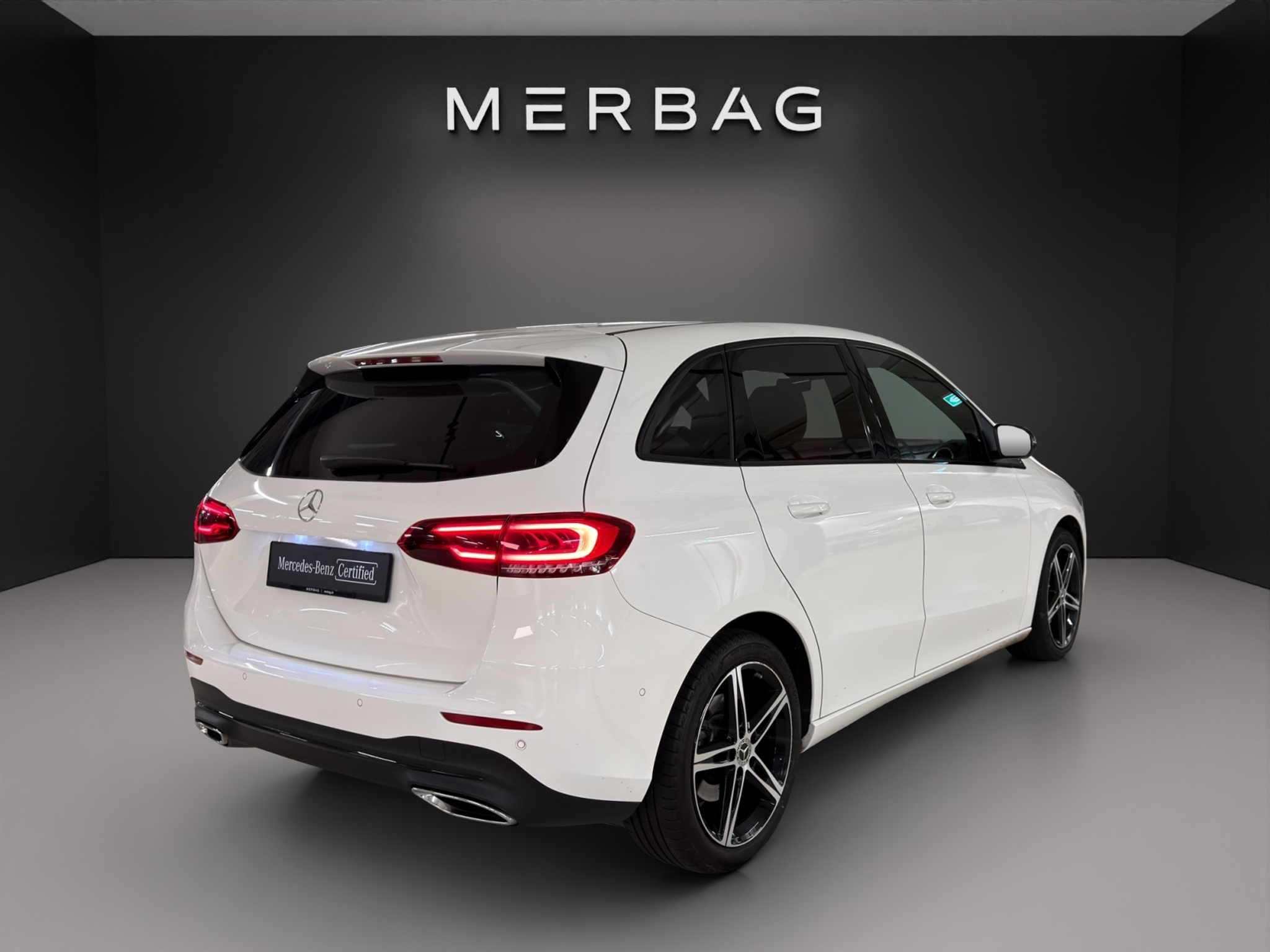 listing desktop thumbnail image 6