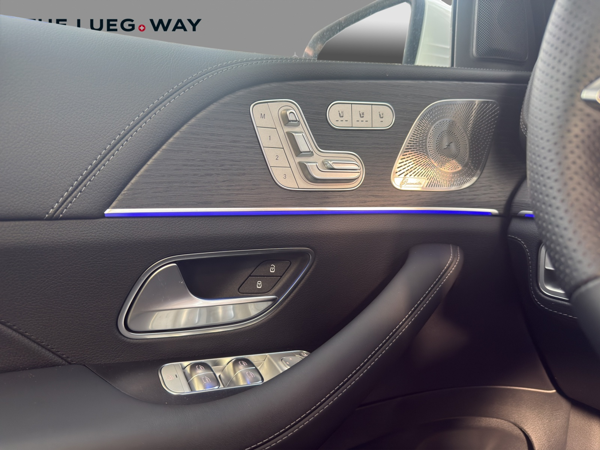 listing desktop thumbnail image 14