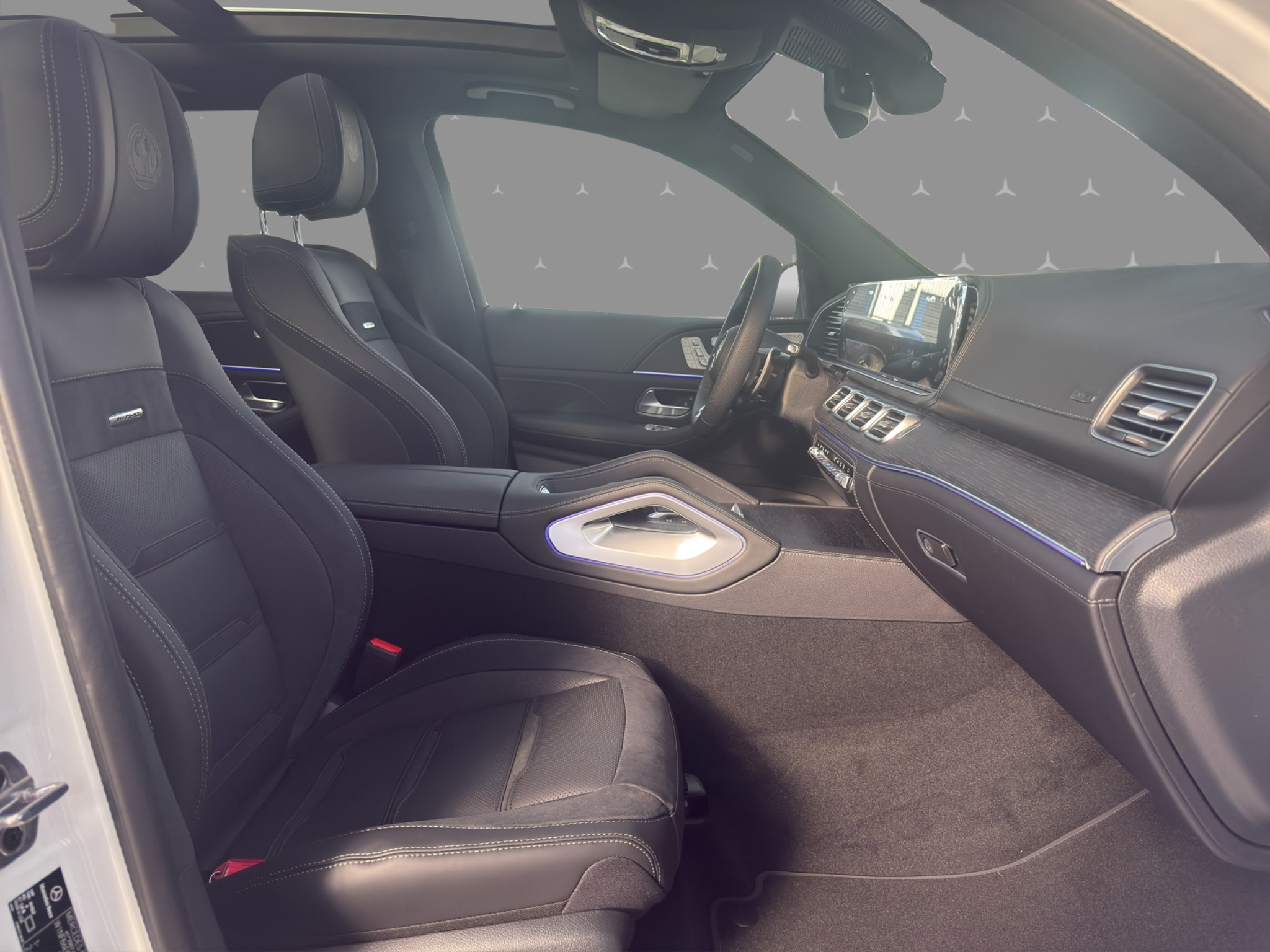 listing desktop thumbnail image 16