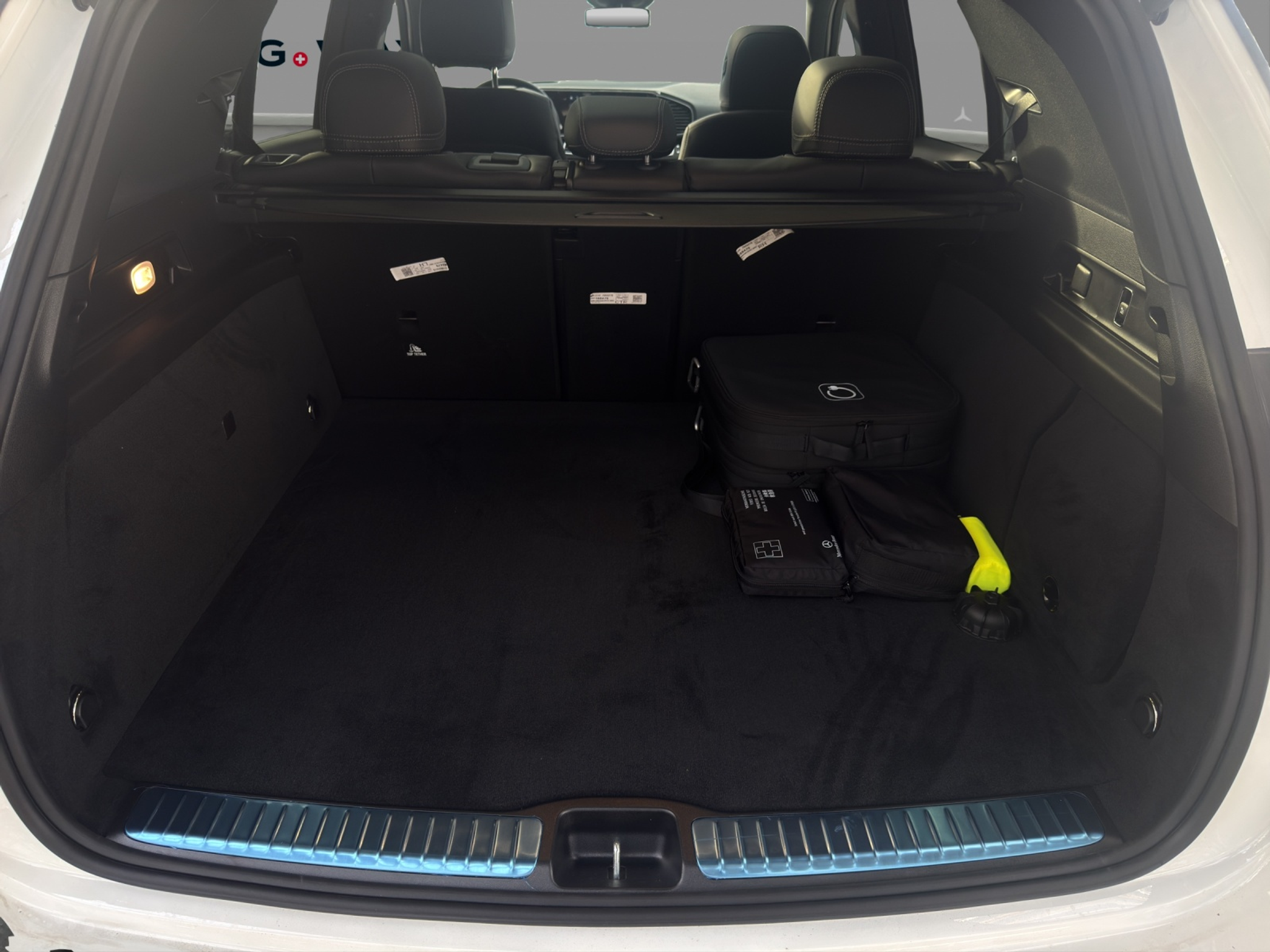 listing desktop thumbnail image 17