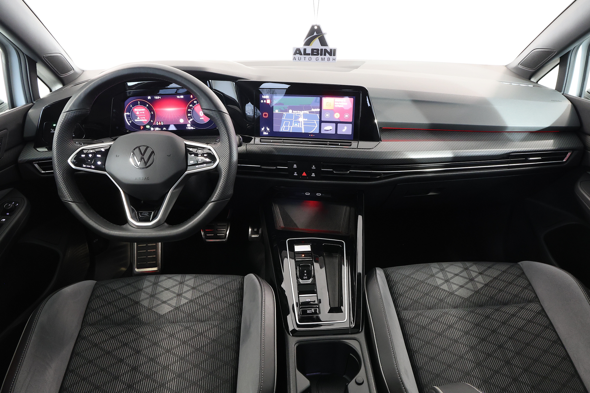 listing desktop thumbnail image 9