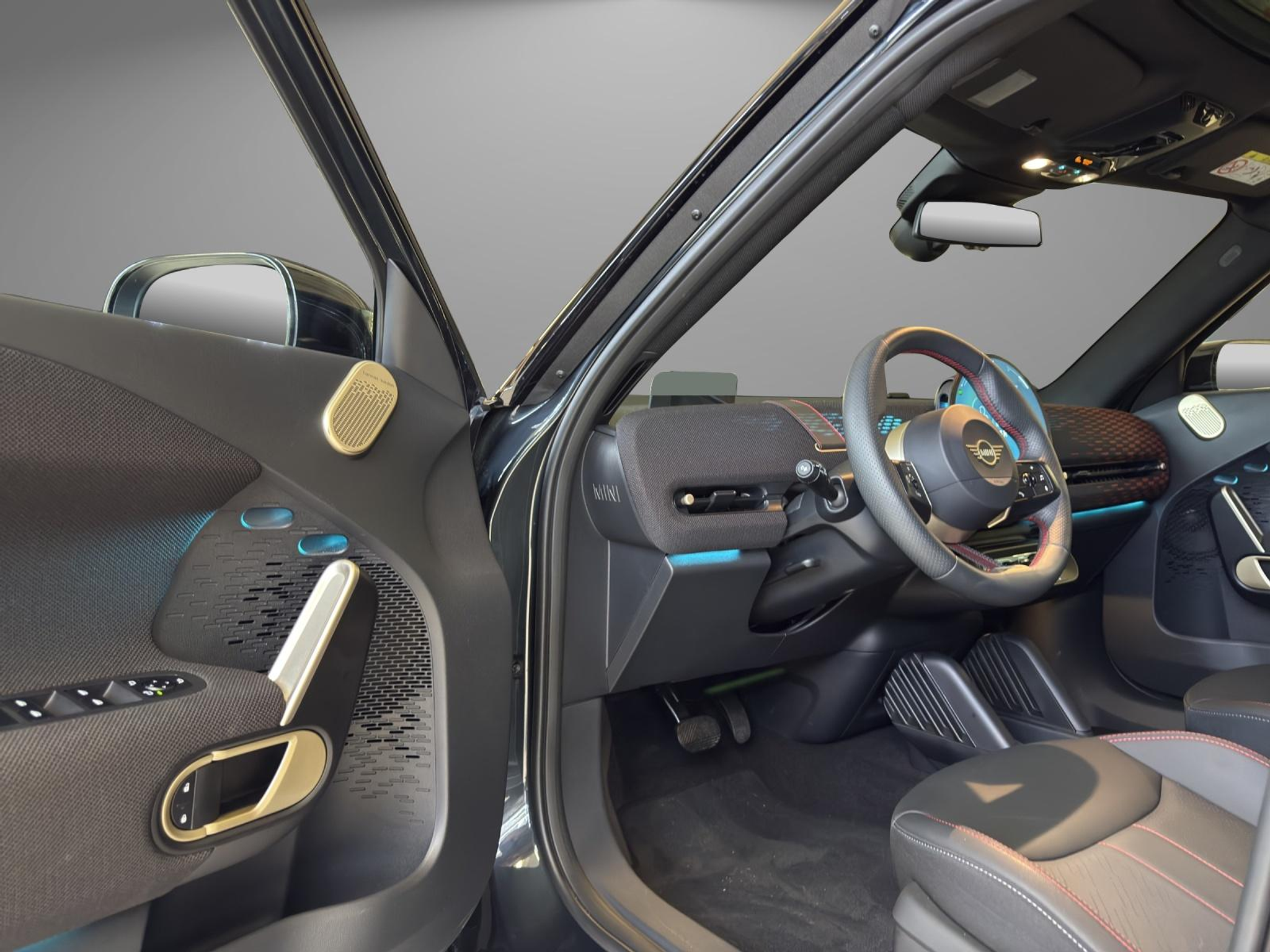 listing desktop thumbnail image 13