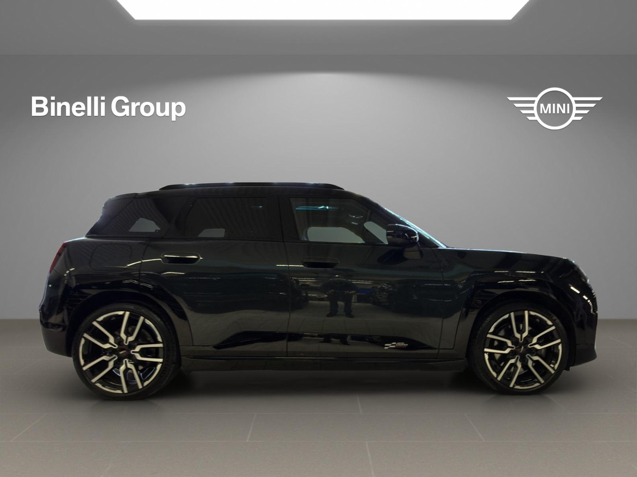 listing desktop thumbnail image 5