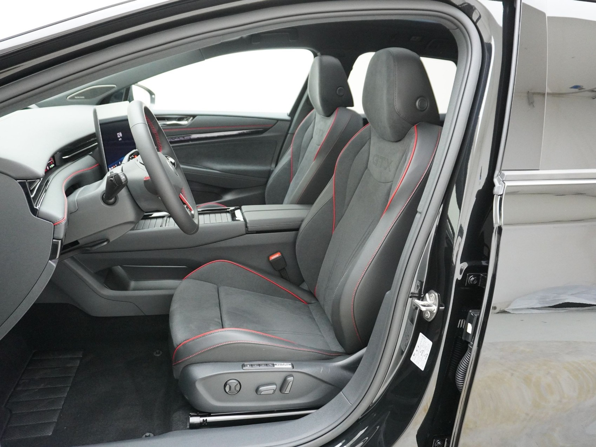 listing desktop thumbnail image 12