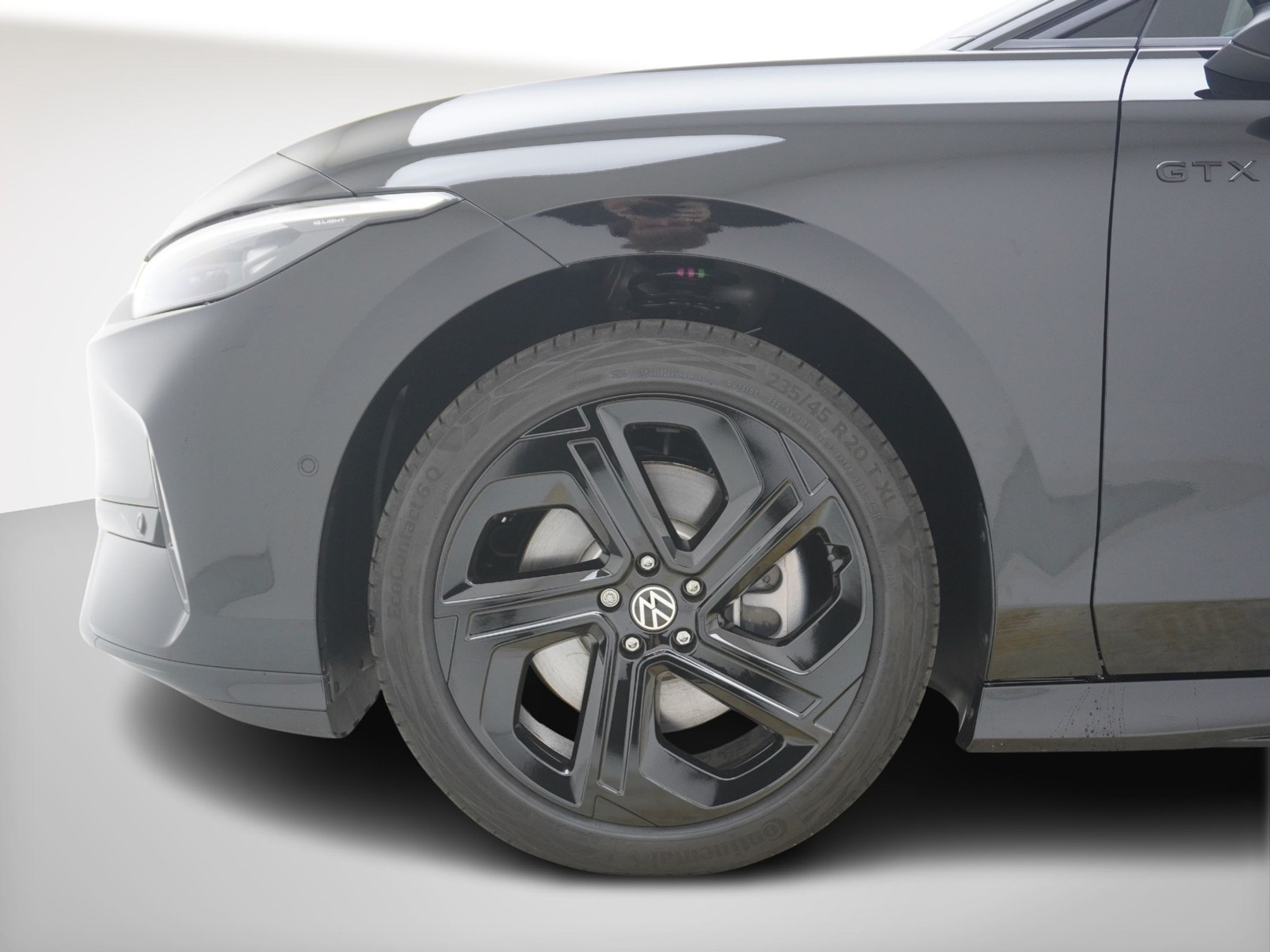 listing desktop thumbnail image 9