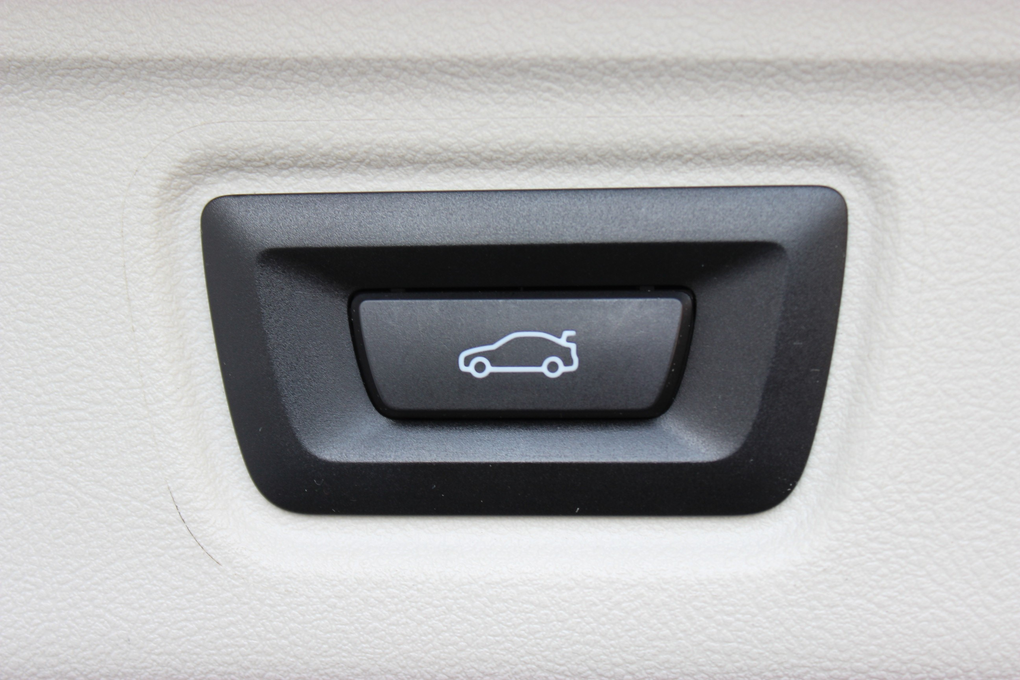 listing desktop thumbnail image 10