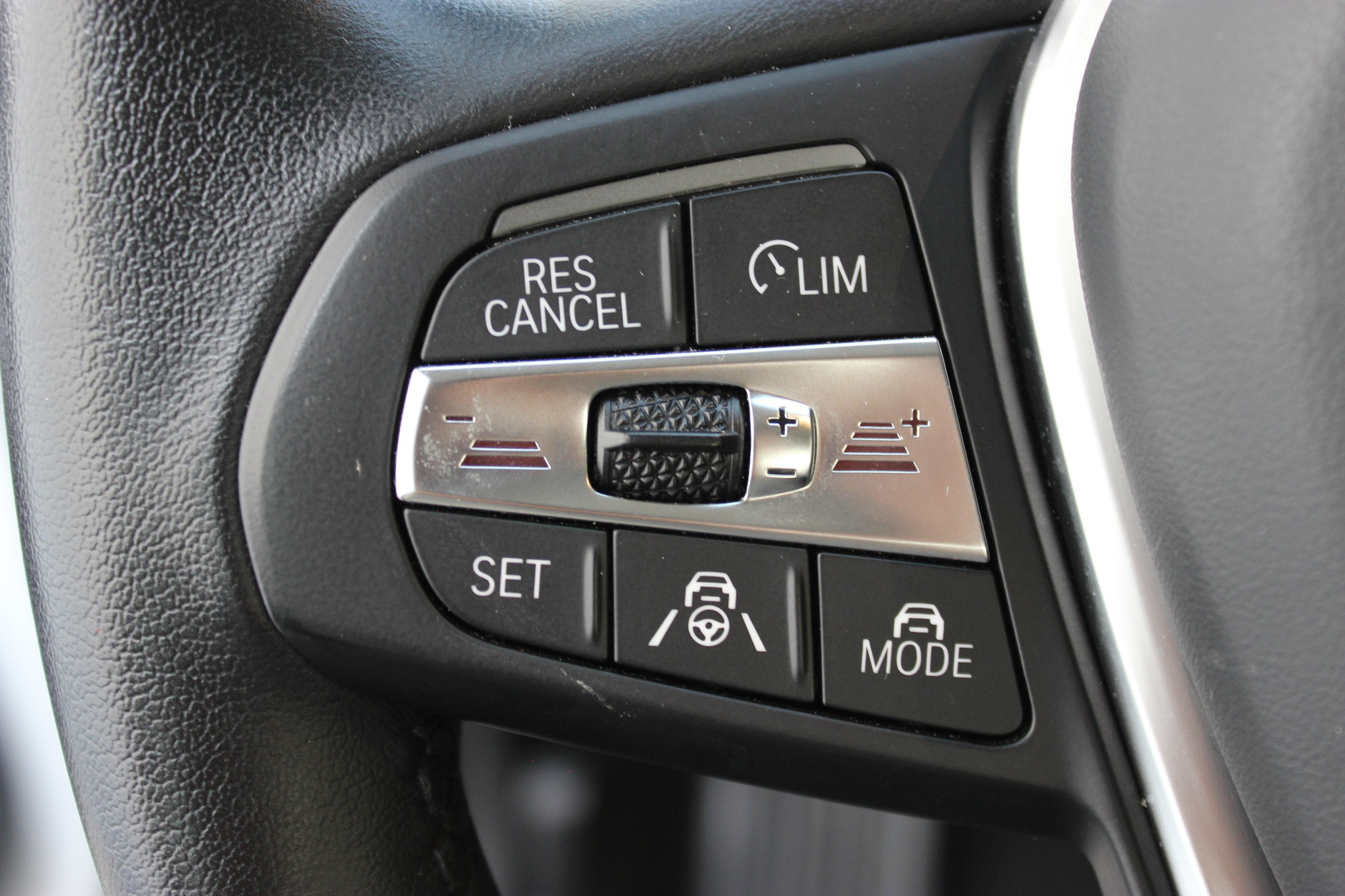 listing desktop thumbnail image 12