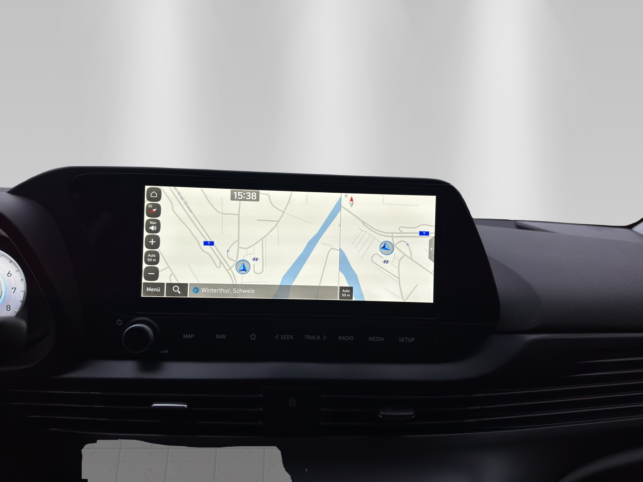 listing desktop thumbnail image 16