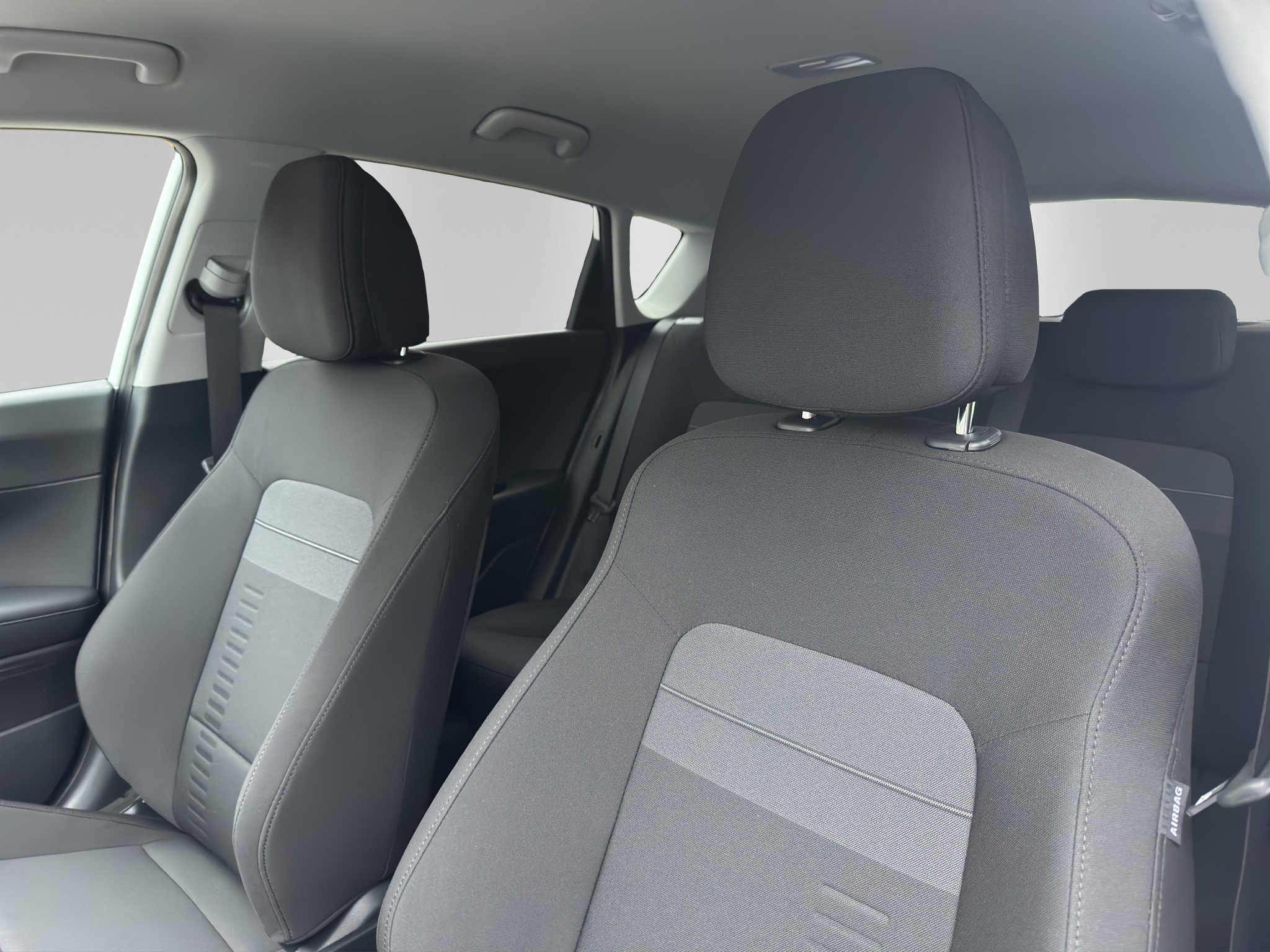 listing desktop thumbnail image 12