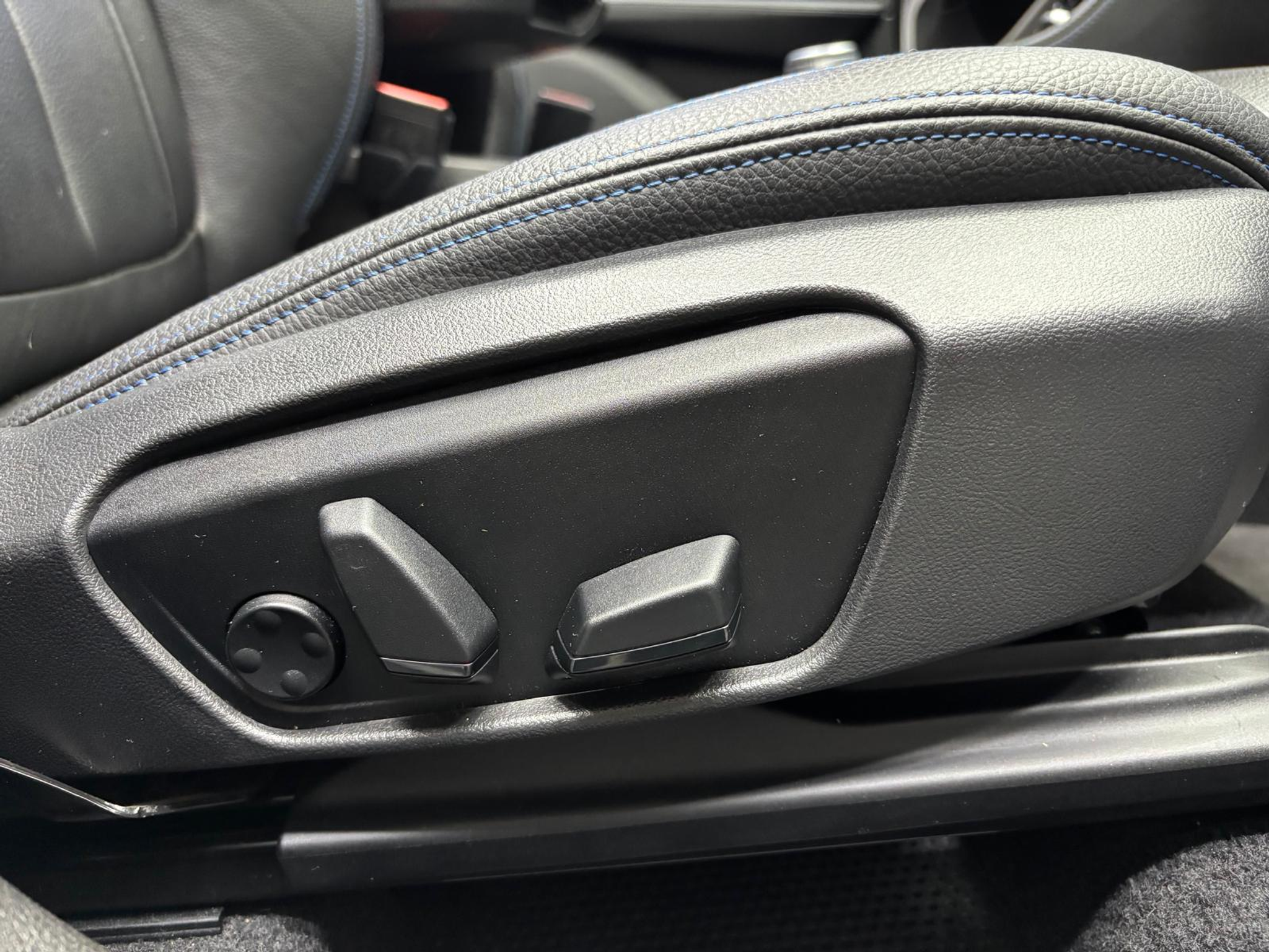 listing desktop thumbnail image 14