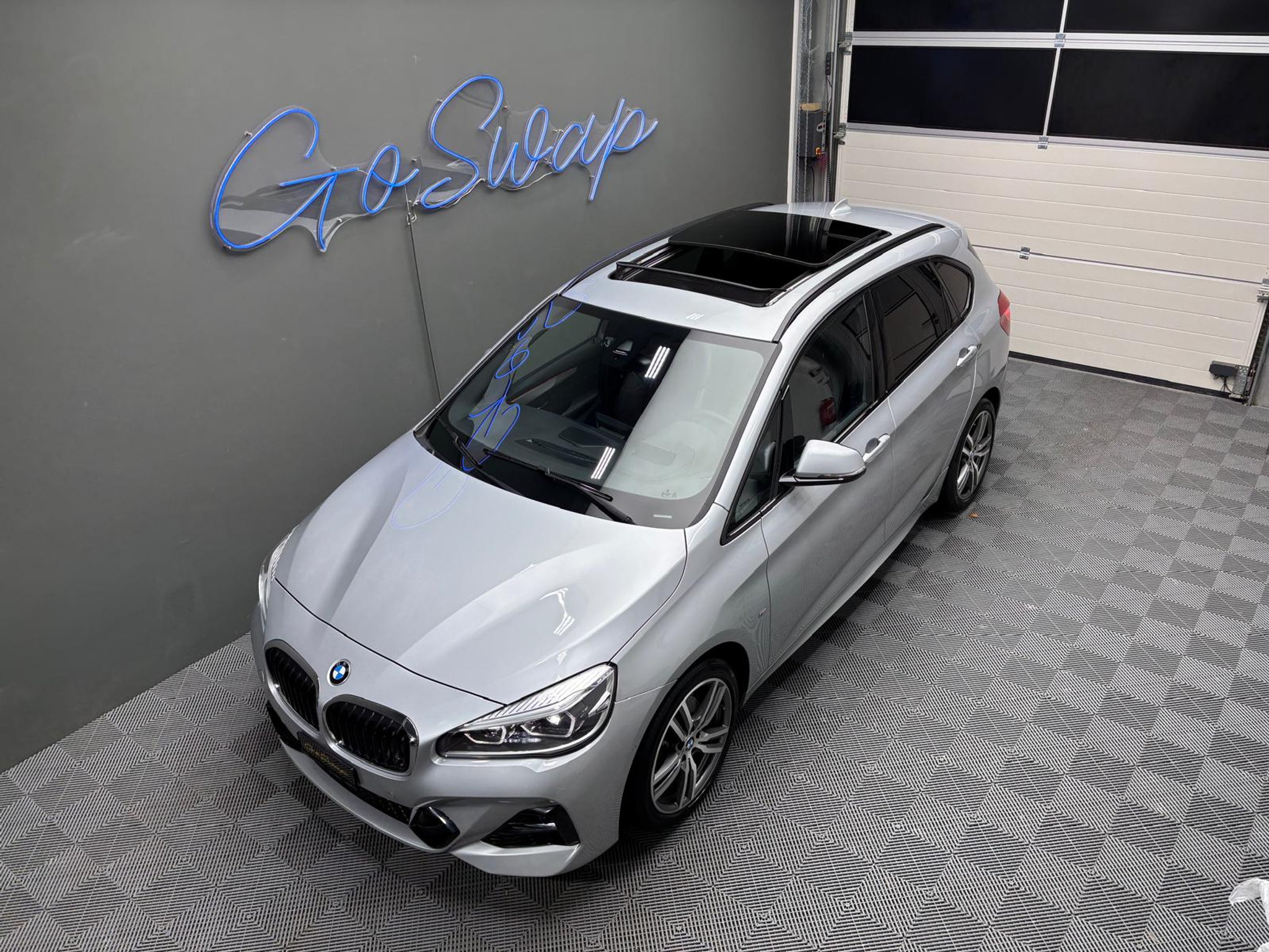 listing desktop thumbnail image 6