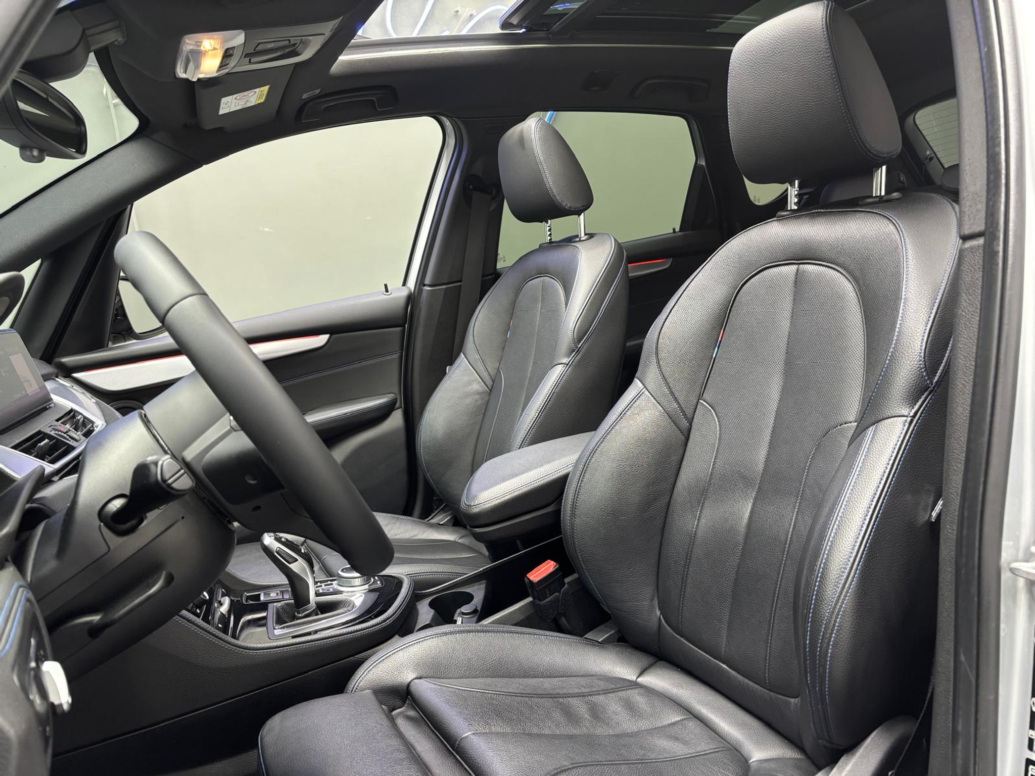 listing desktop thumbnail image 10