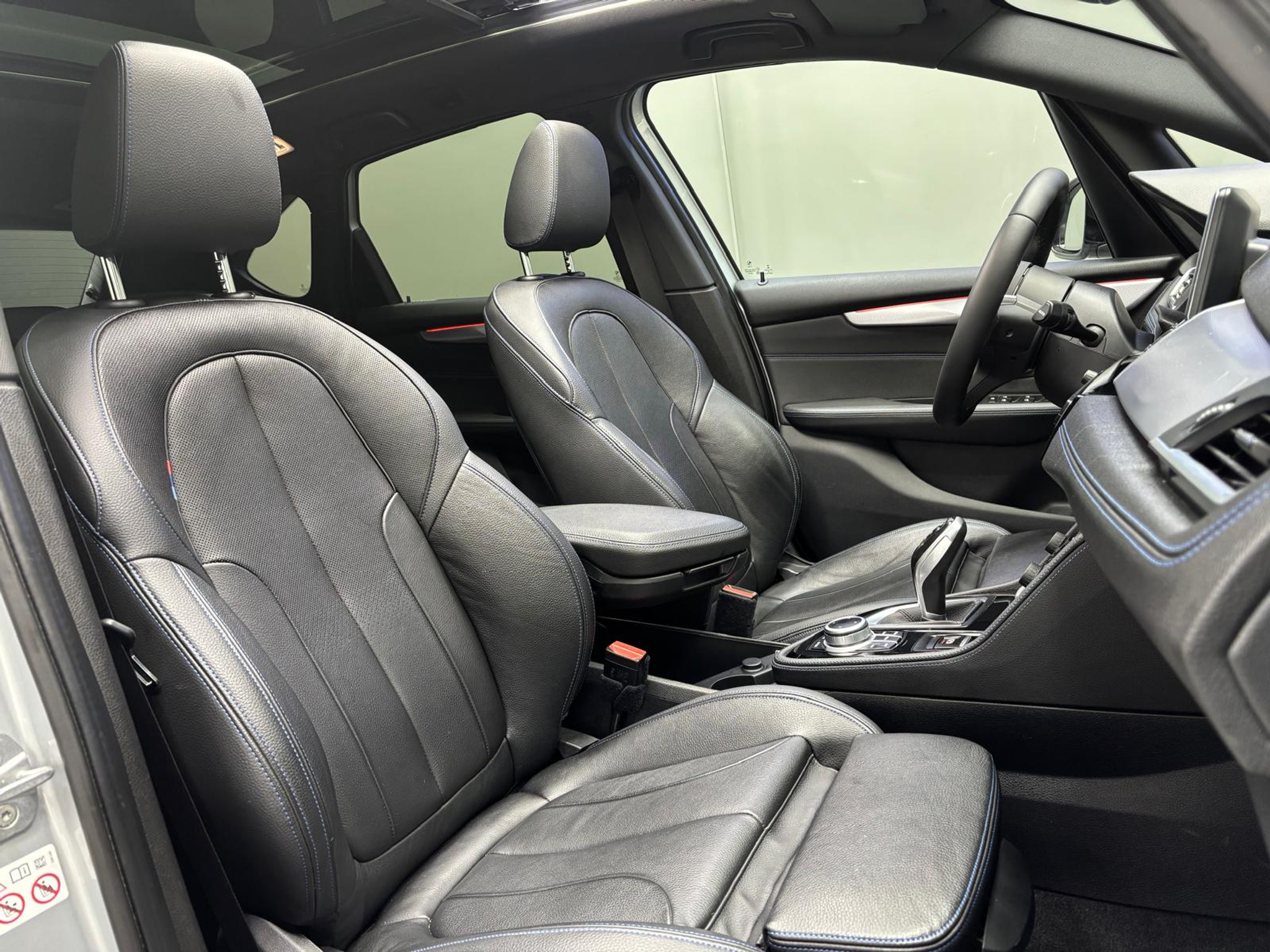 listing desktop thumbnail image 13