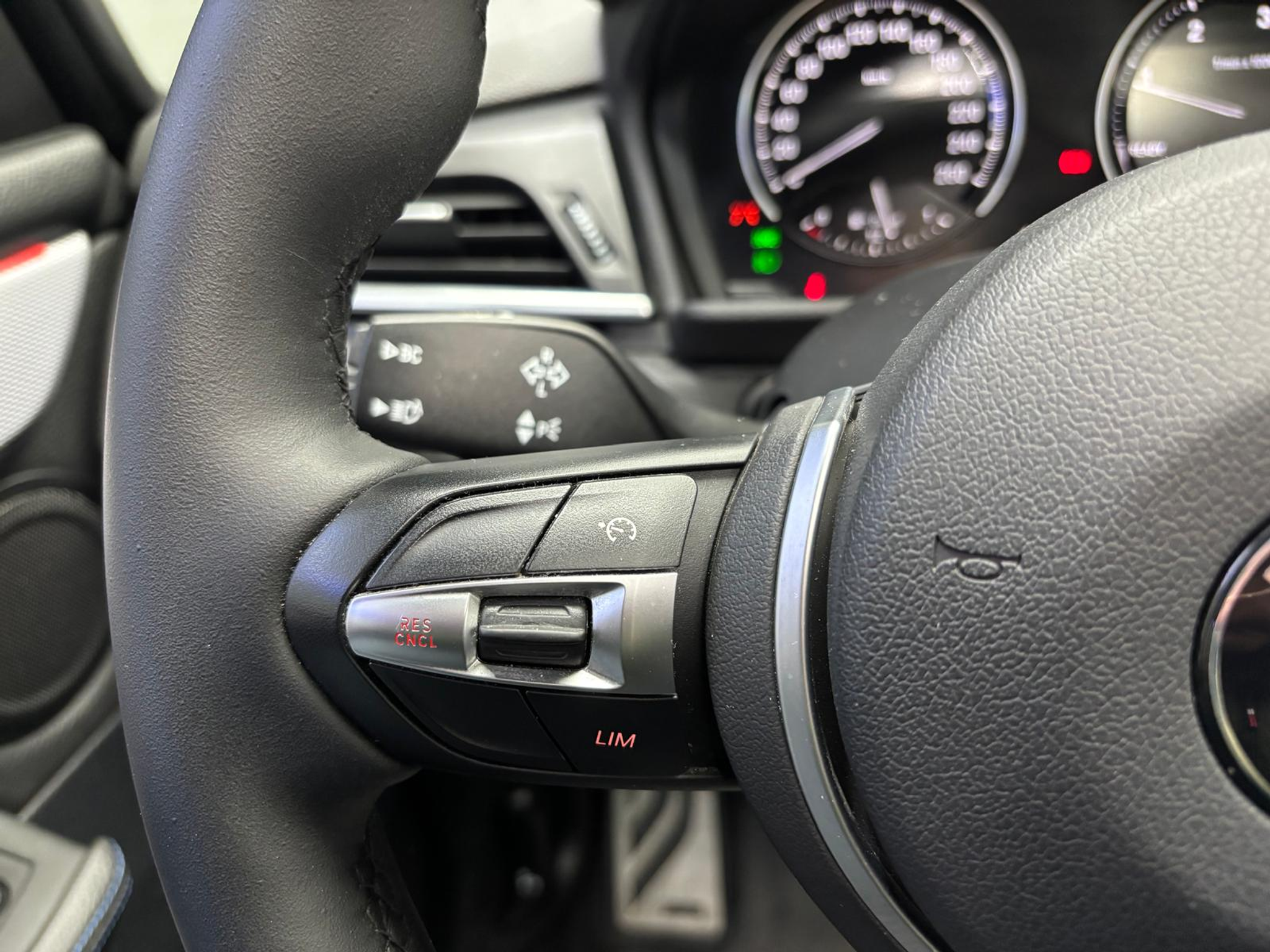 listing desktop thumbnail image 20